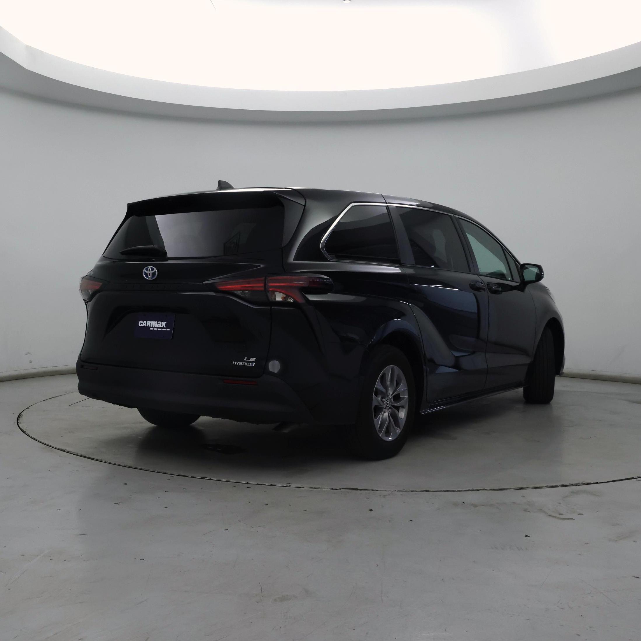 Thumbnail: 2022 Toyota Sienna - 8