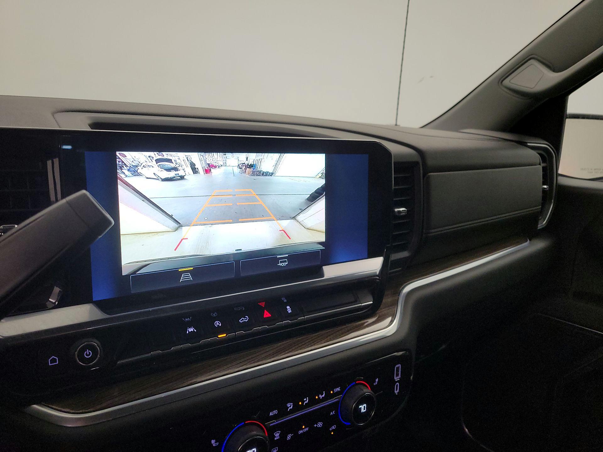 Thumbnail: 2022 Chevrolet Silverado 1500 - 15