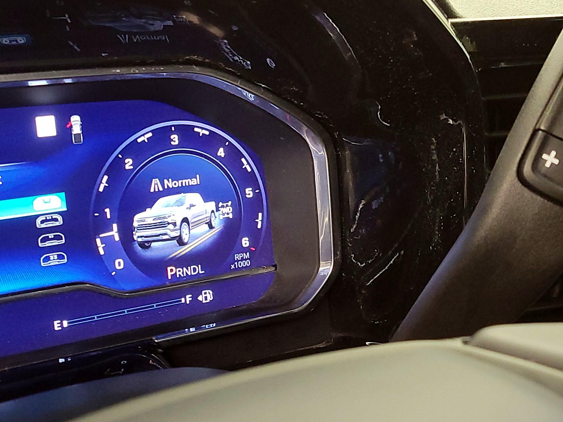 Thumbnail: 2022 Chevrolet Silverado 1500 - 18