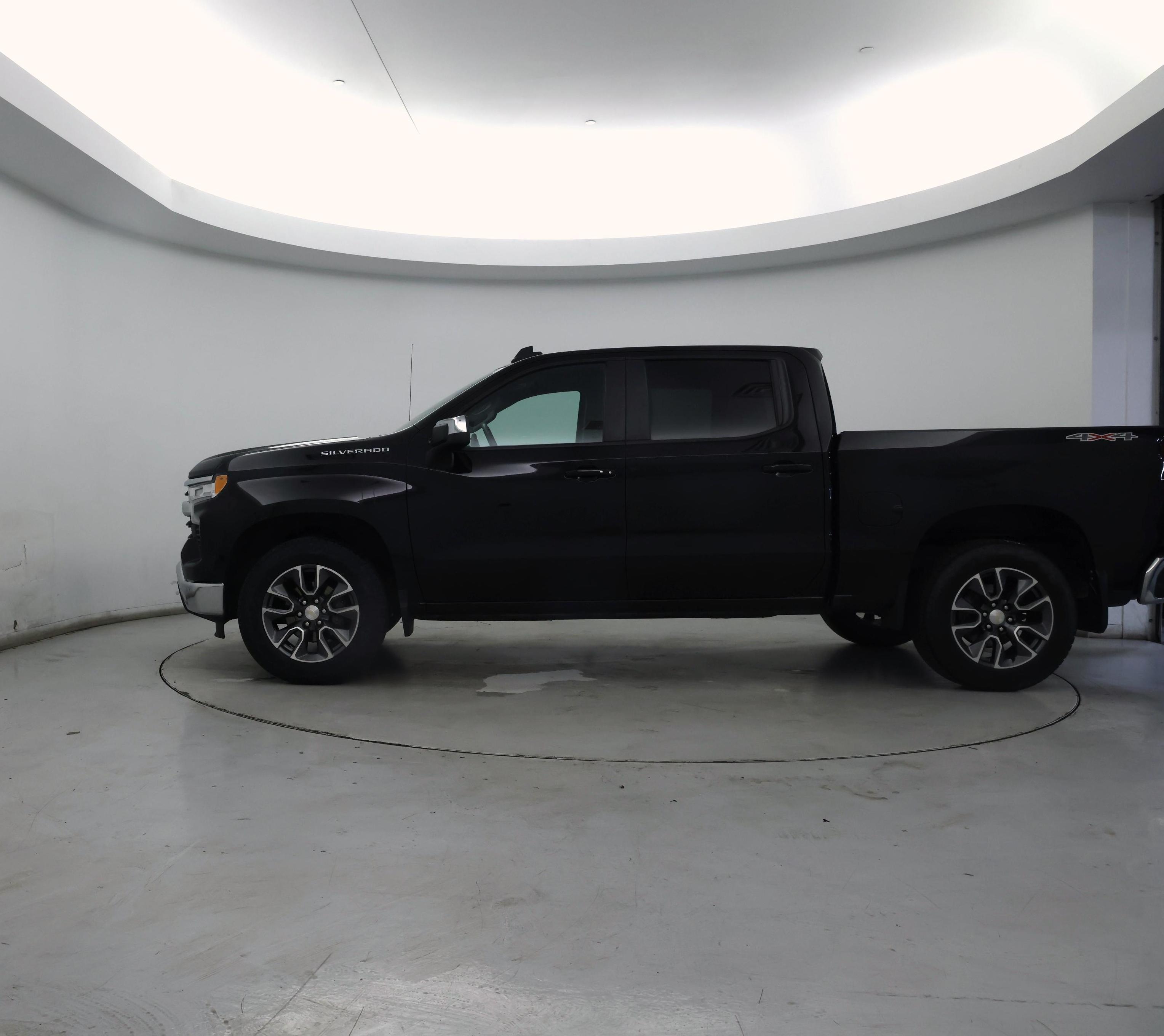 Thumbnail: 2022 Chevrolet Silverado 1500 - 3