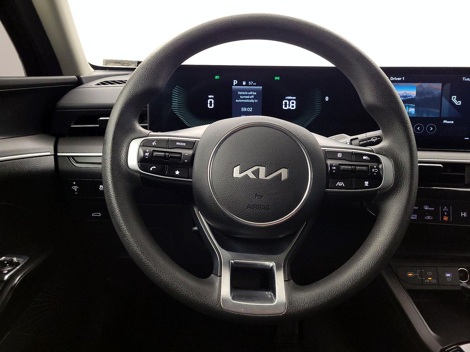 Thumbnail: 2025 Kia K5 - 10