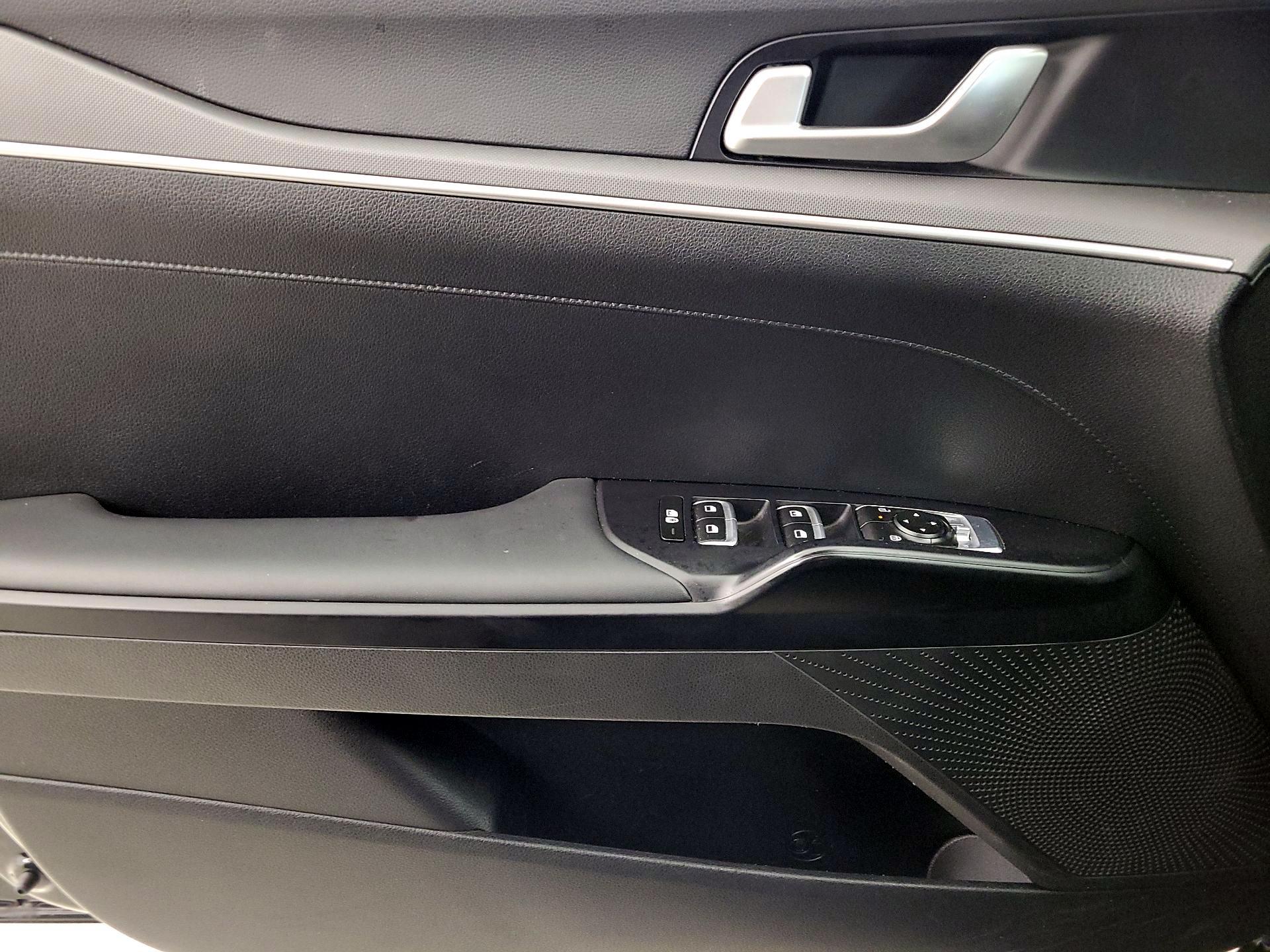 Thumbnail: 2025 Kia K5 - 12