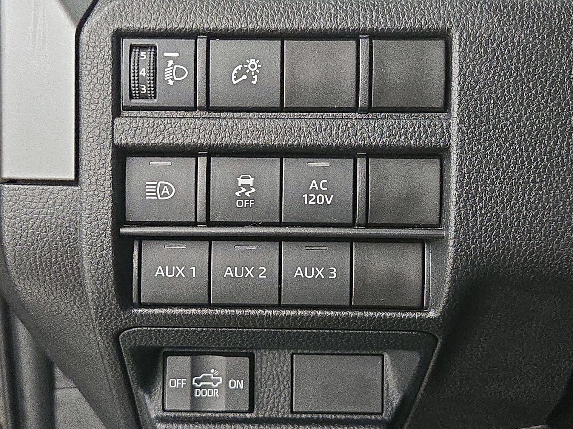 Thumbnail: 2024 Toyota Tacoma - 13