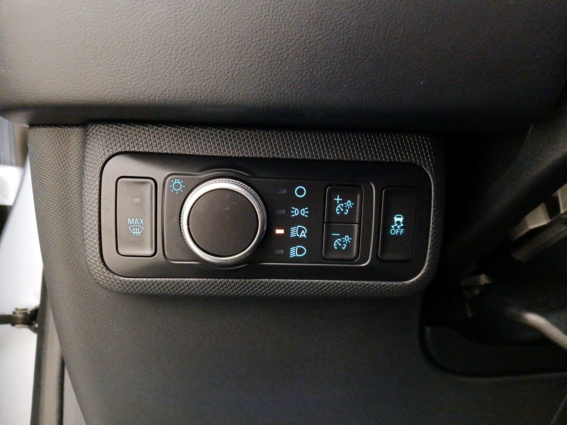 Thumbnail: 2022 Ford Mustang Mach-E - 13