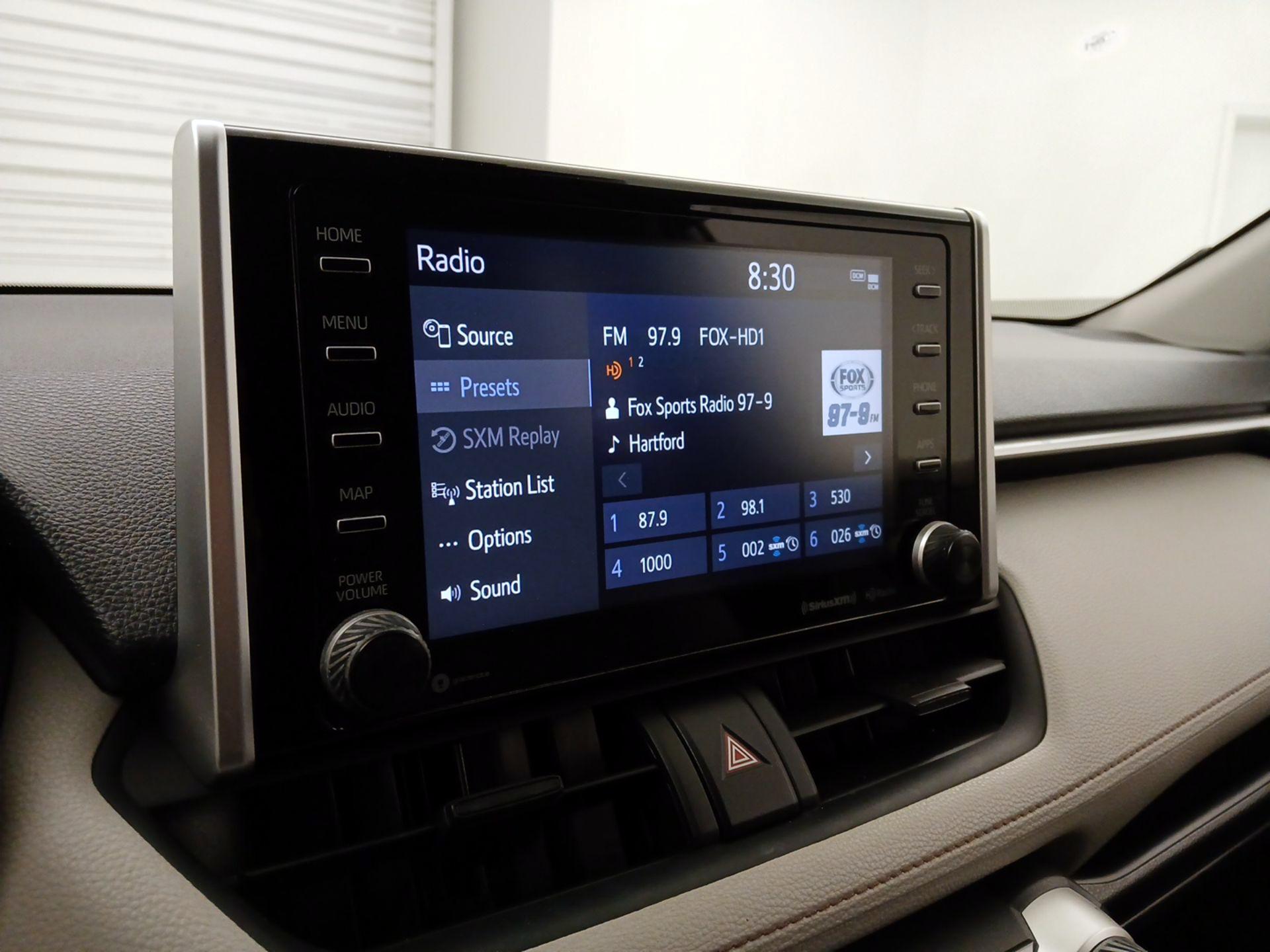 Thumbnail: 2020 Toyota RAV4 - 15