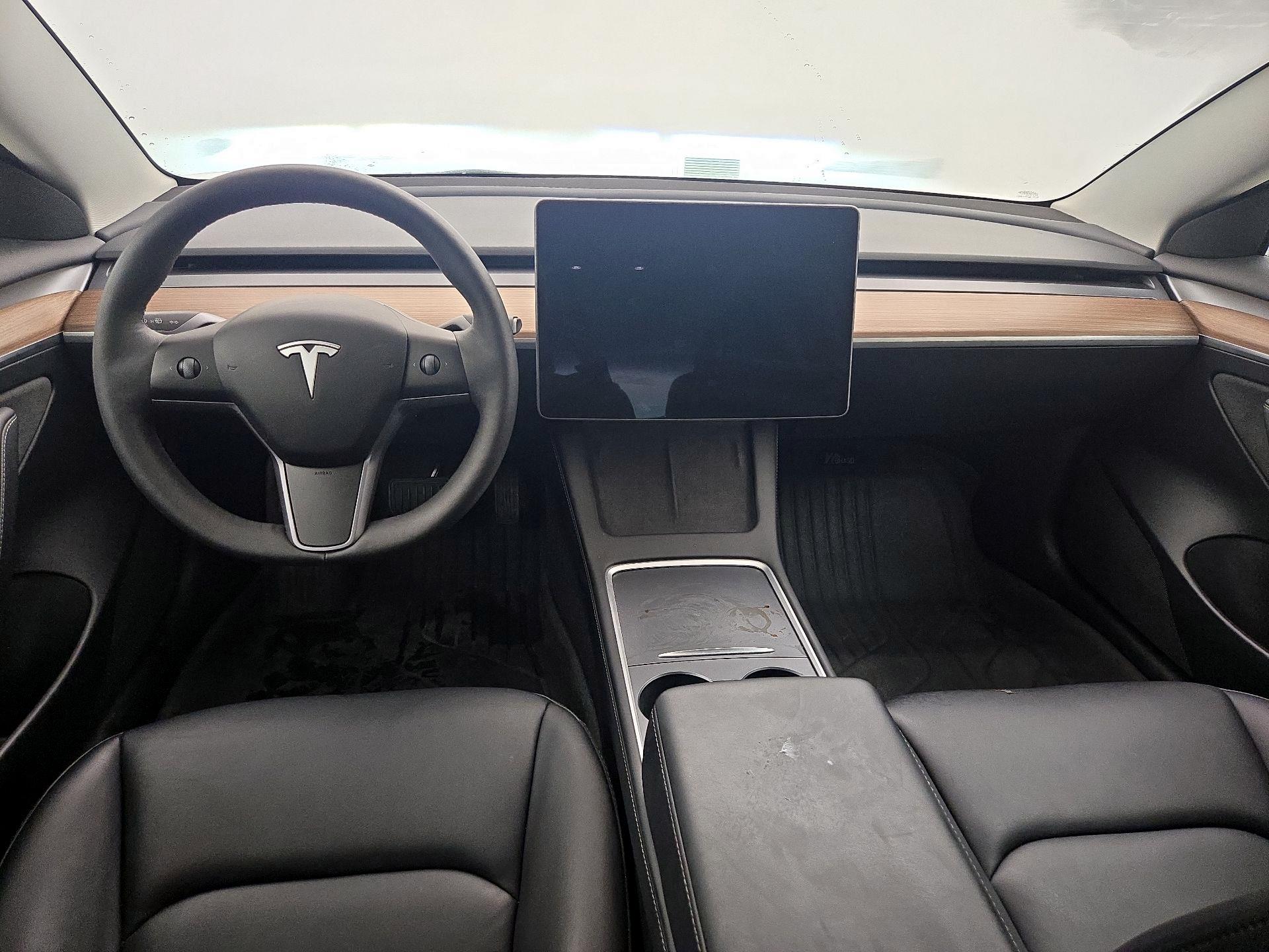 Thumbnail: 2023 Tesla Model 3 - 9