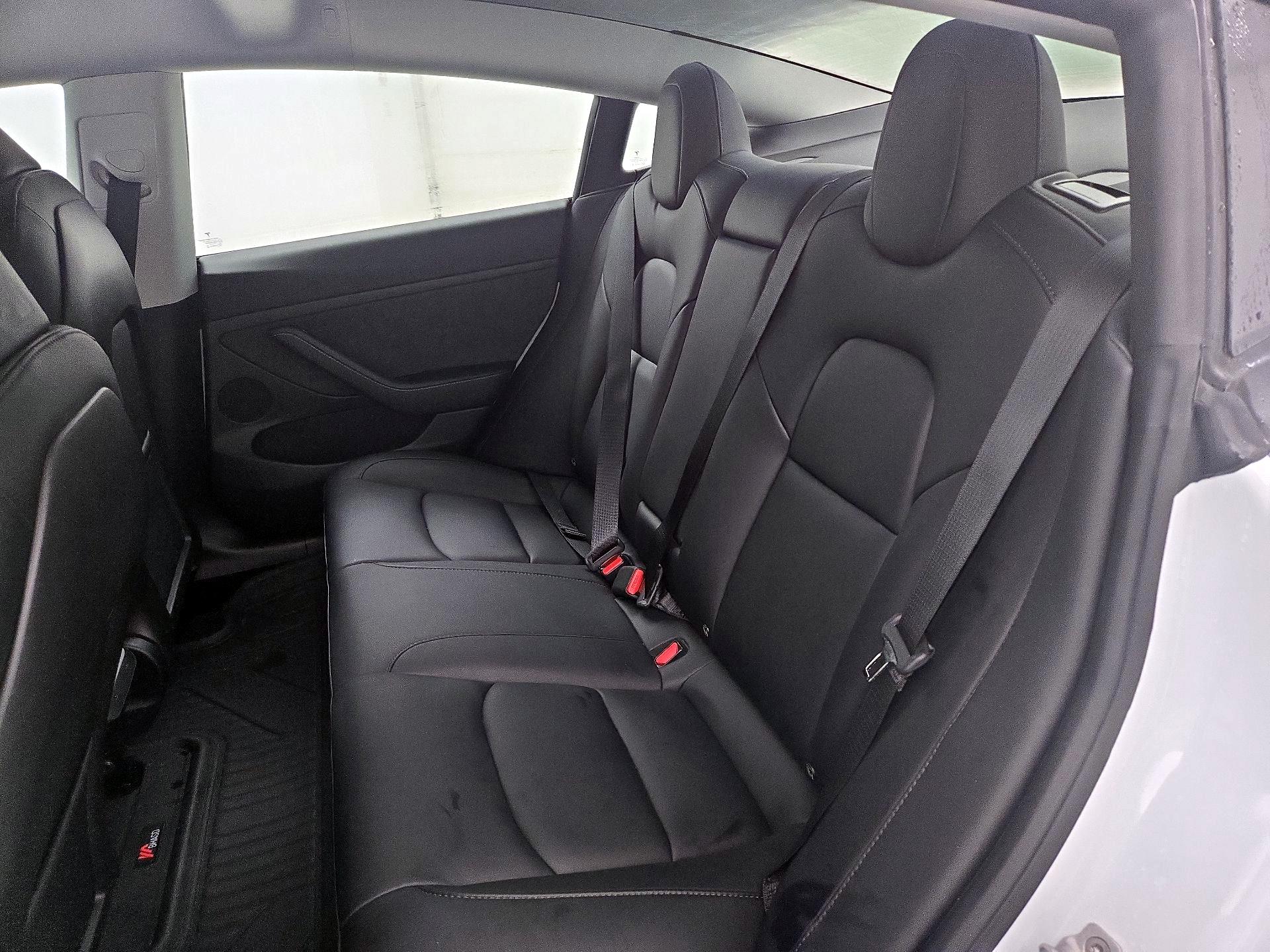 Thumbnail: 2023 Tesla Model 3 - 19