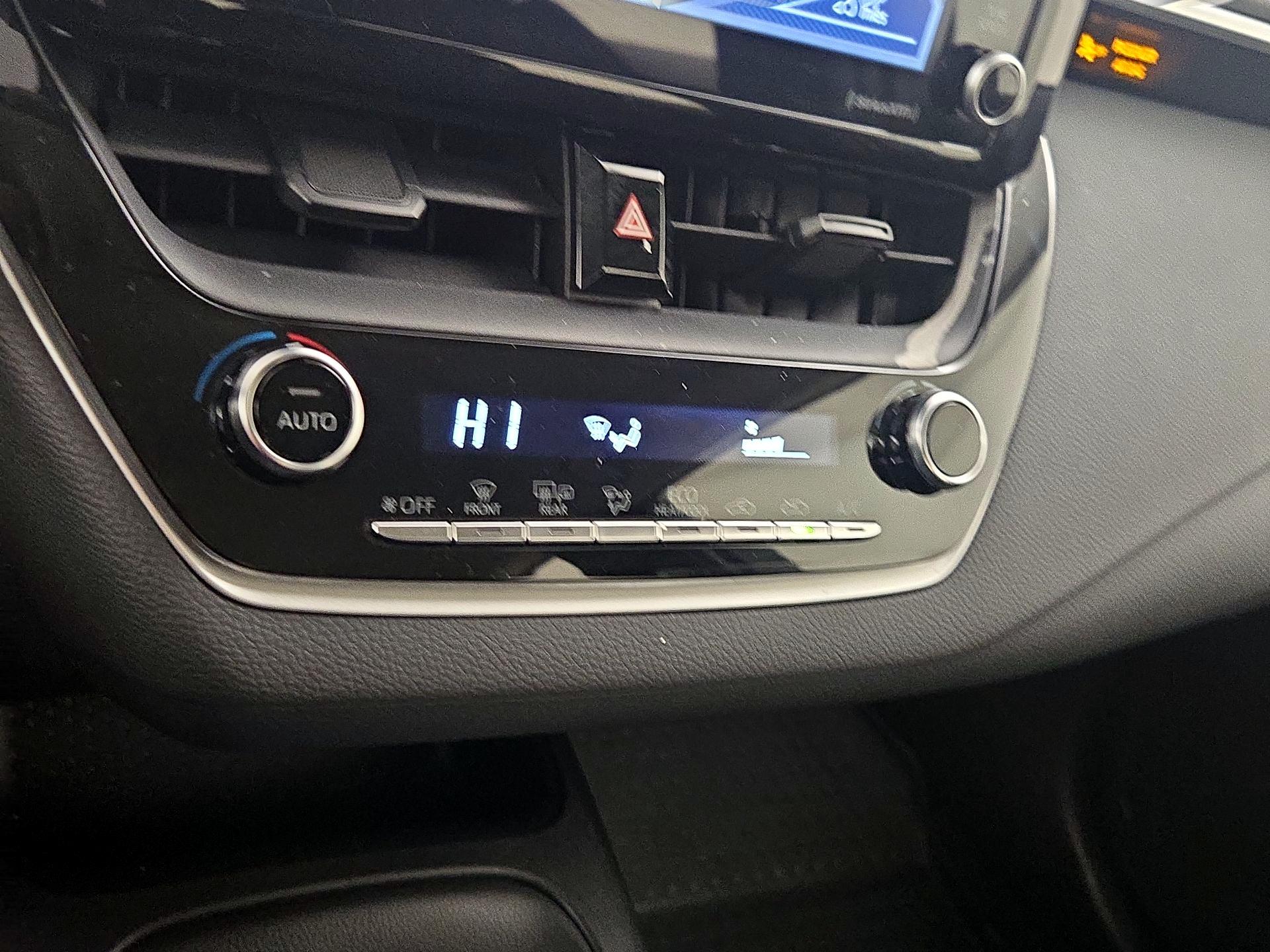 Thumbnail: 2022 Toyota Corolla - 16