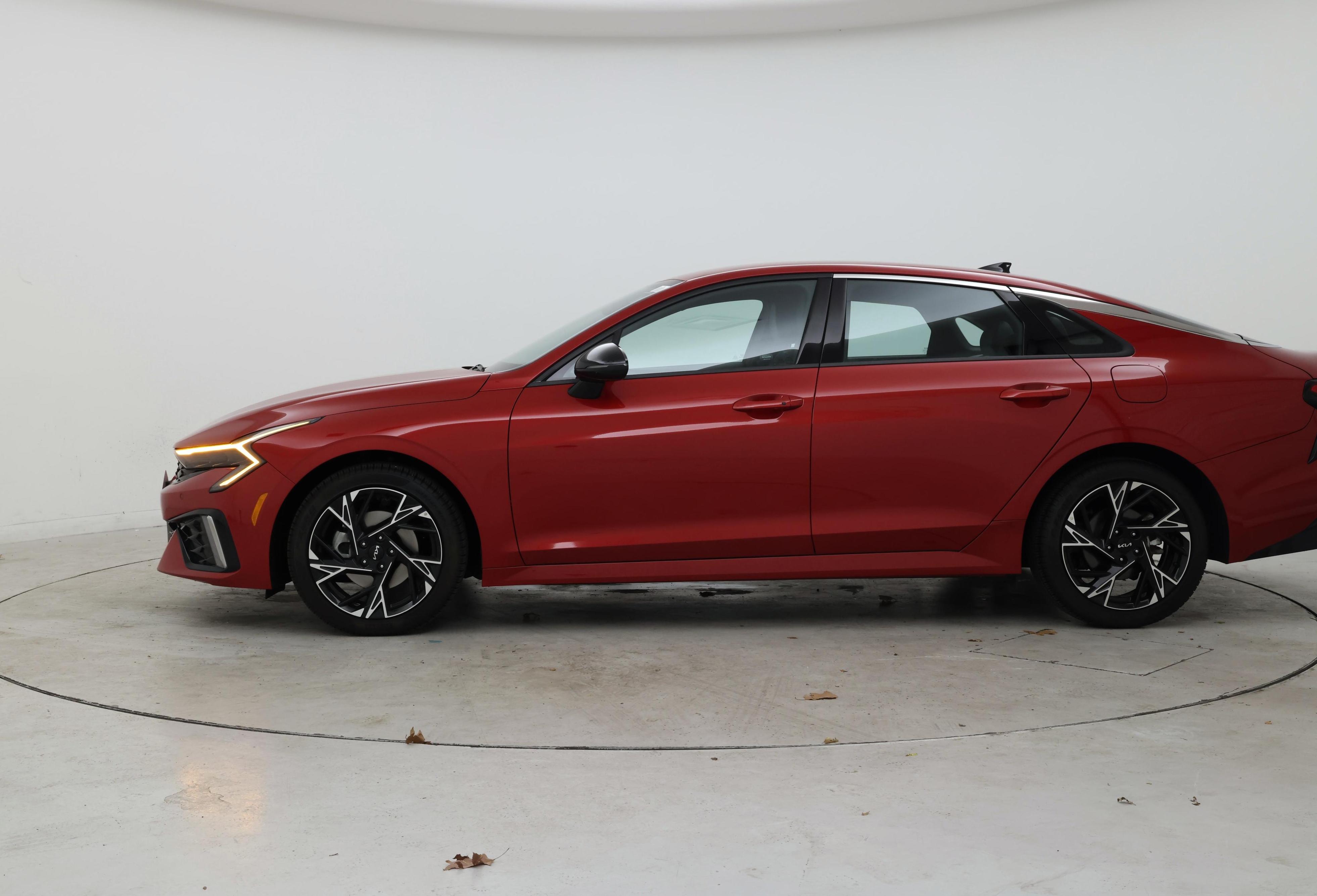 Thumbnail: 2025 Kia K5 - 3