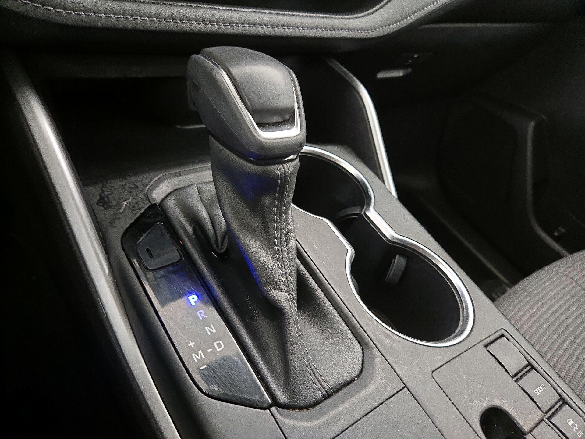 Thumbnail: 2023 Toyota Highlander - 17