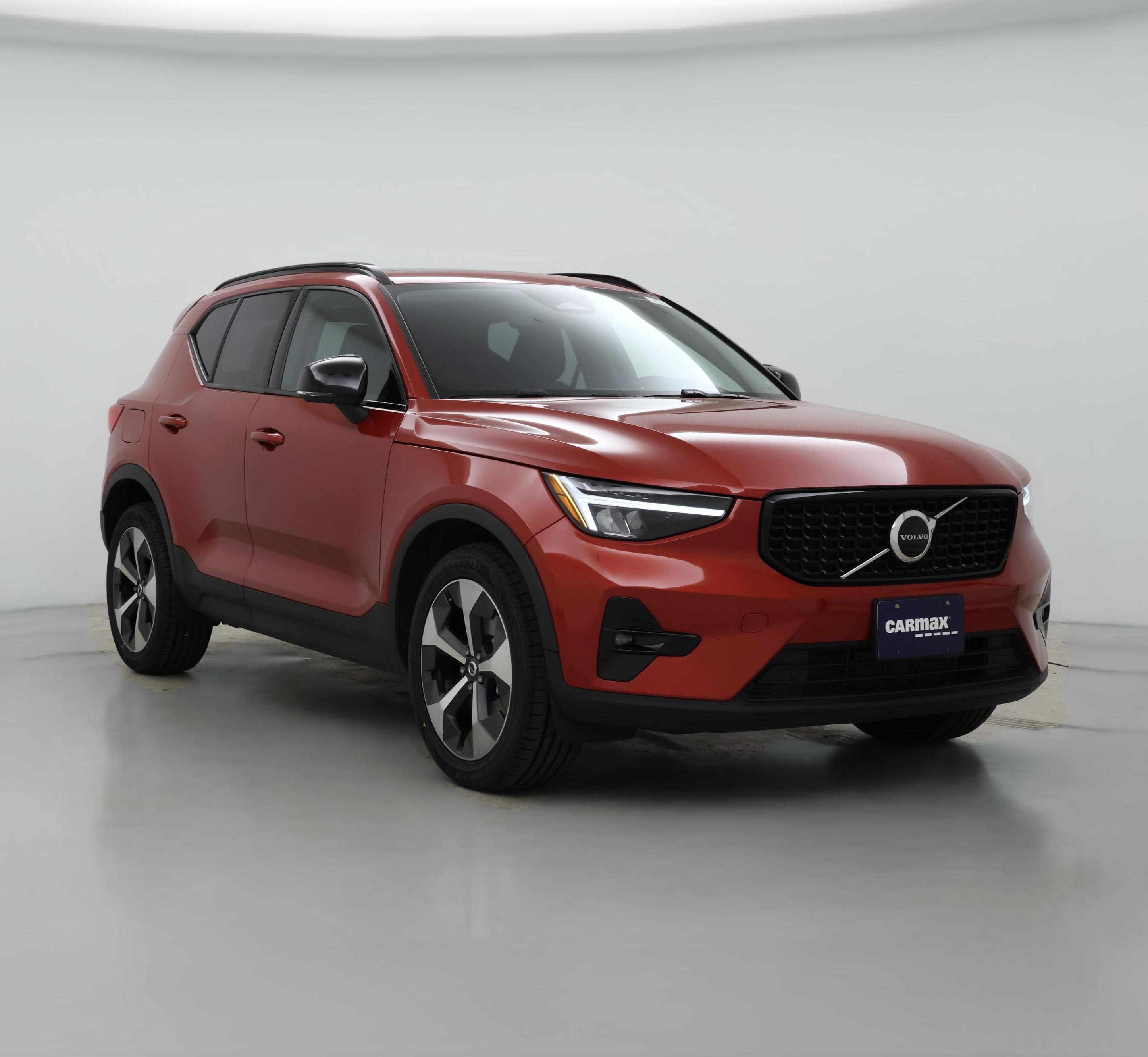 Thumbnail: 2023 Volvo XC40 - 1