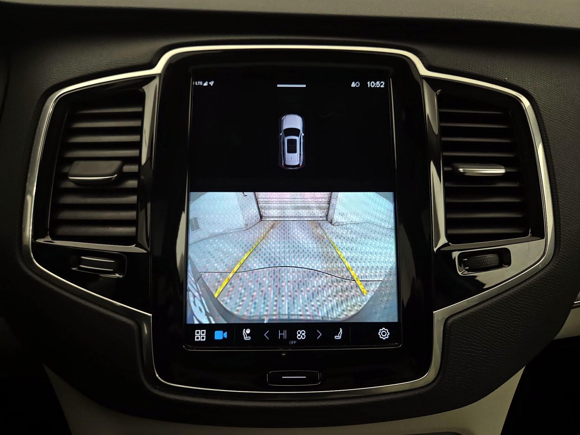 Thumbnail: 2023 Volvo XC90 - 15