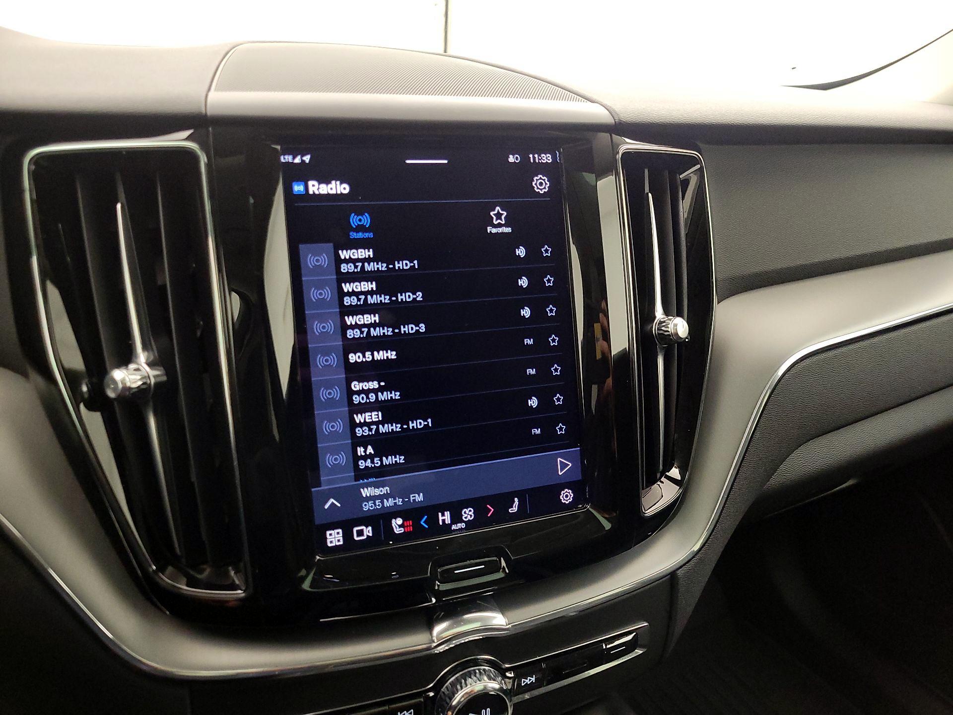 Thumbnail: 2023 Volvo XC60 - 16