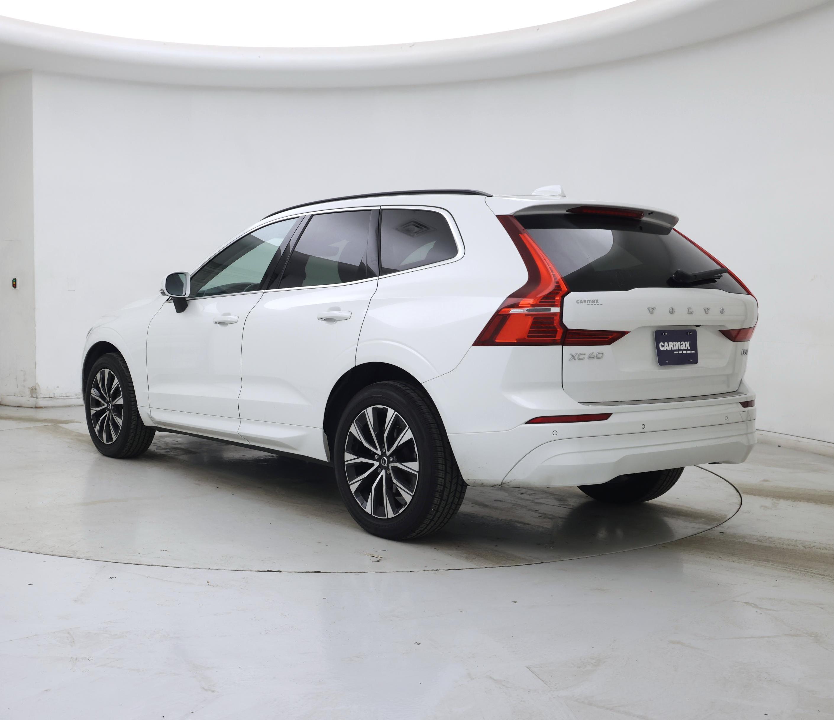 Thumbnail: 2023 Volvo XC60 - 2