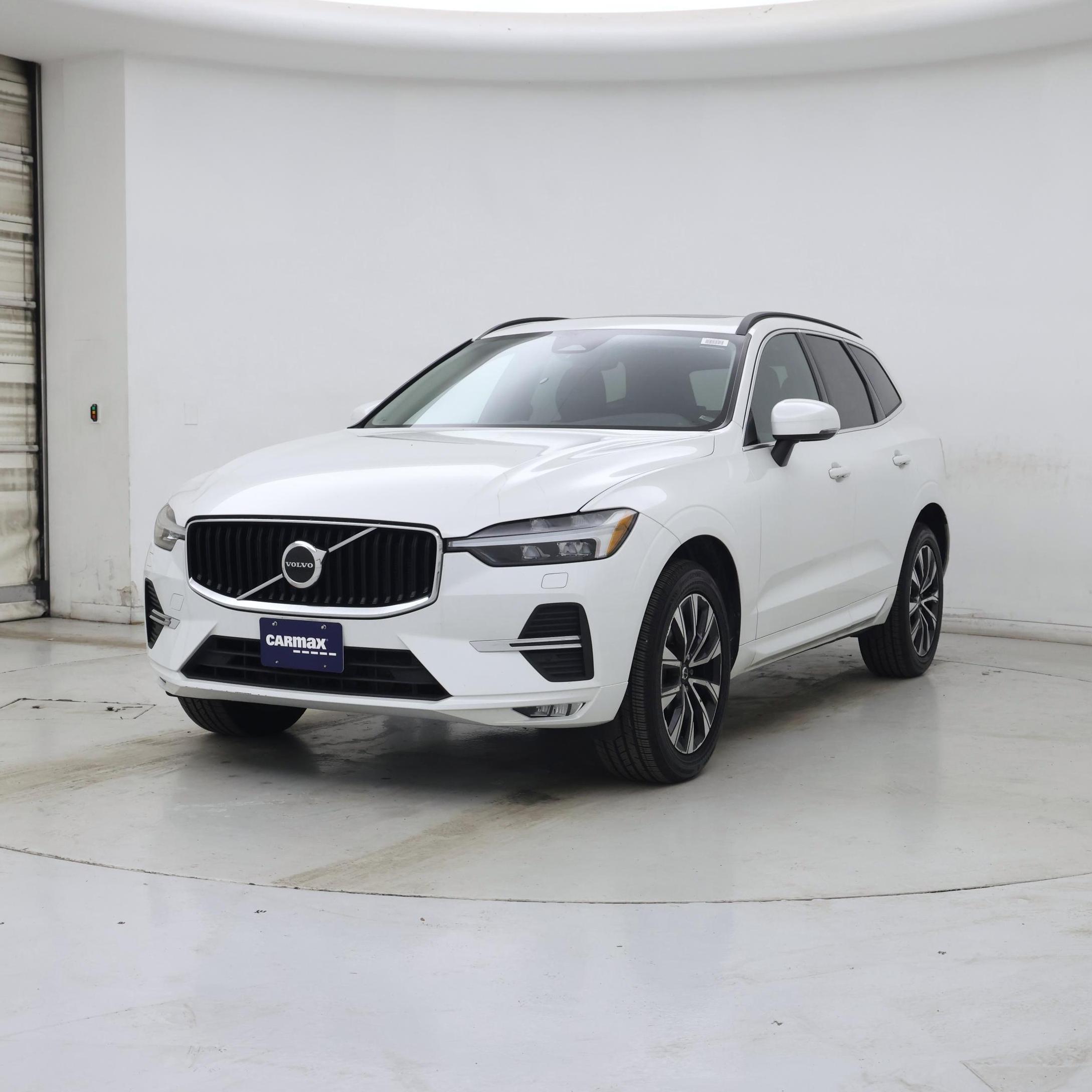 Thumbnail: 2023 Volvo XC60 - 4