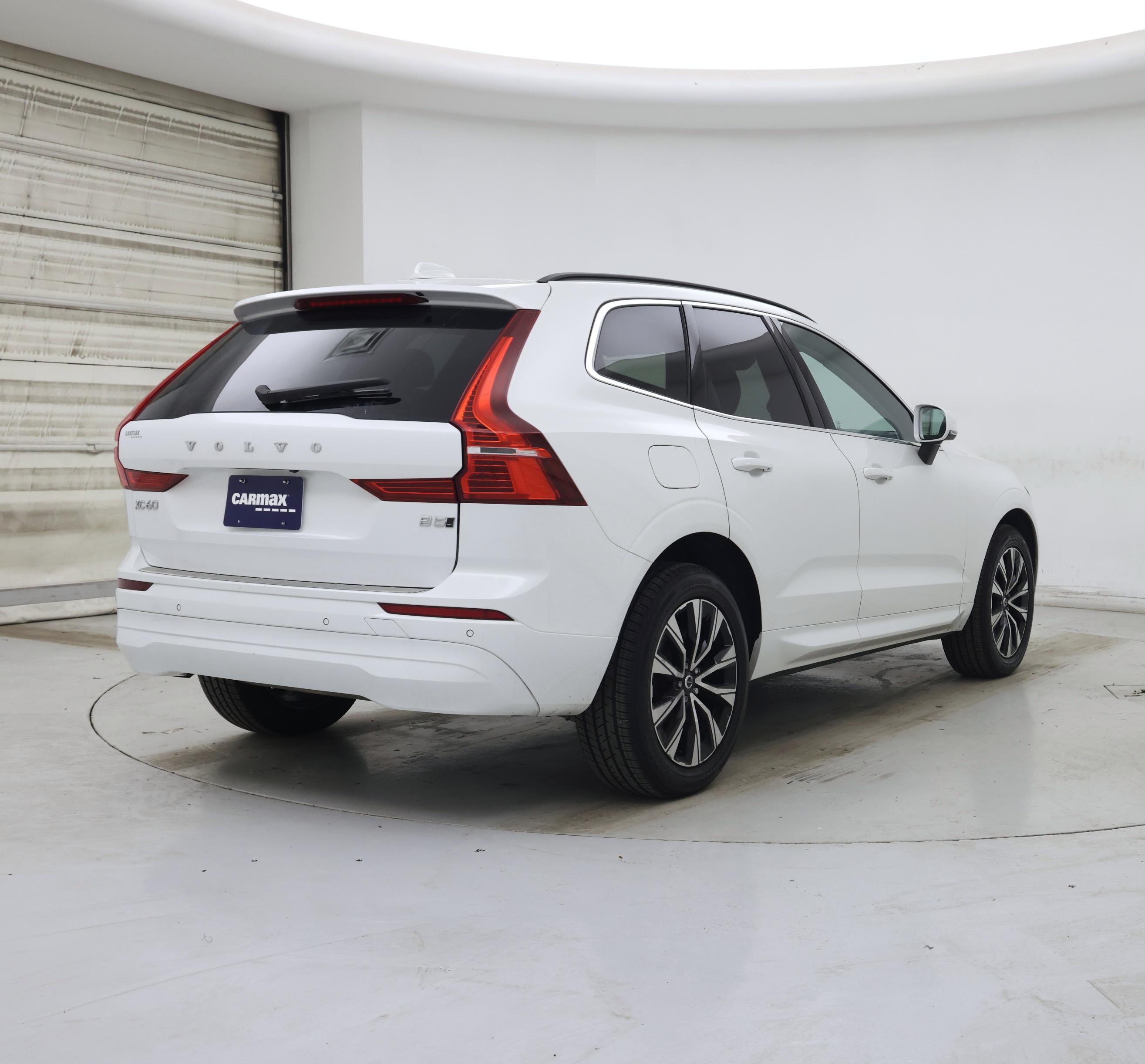 Thumbnail: 2023 Volvo XC60 - 8
