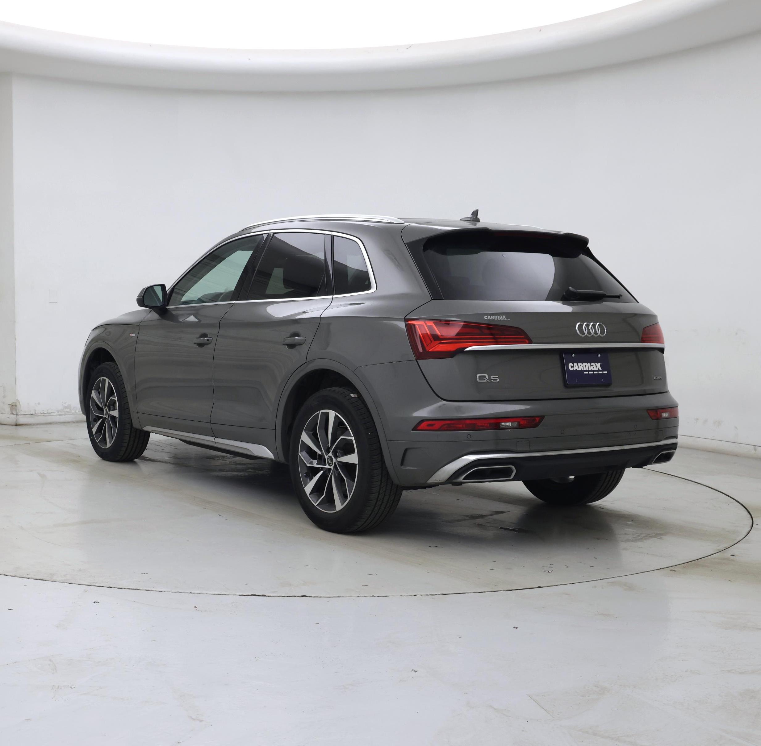 Thumbnail: 2023 Audi Q5 - 2