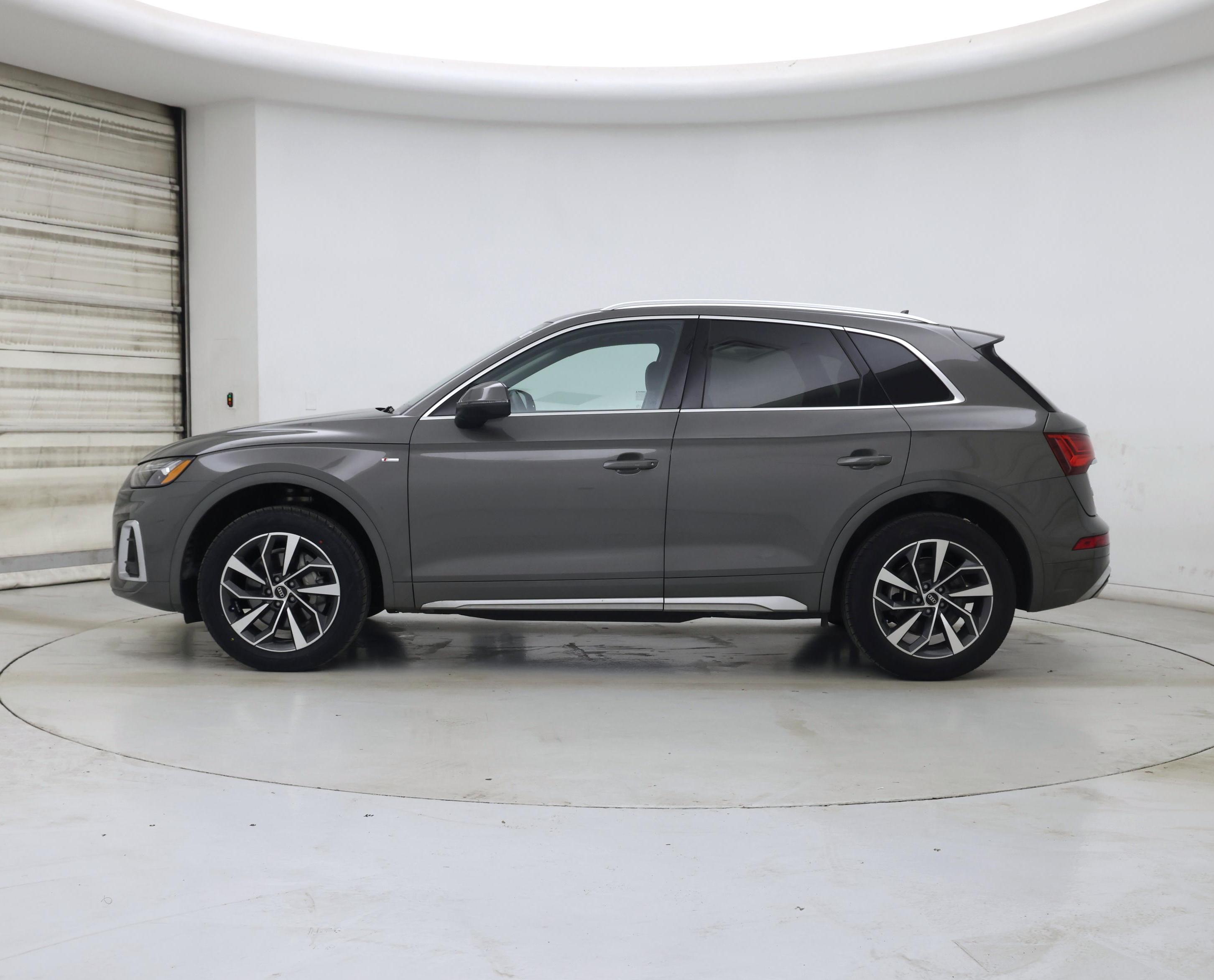 Thumbnail: 2023 Audi Q5 - 3