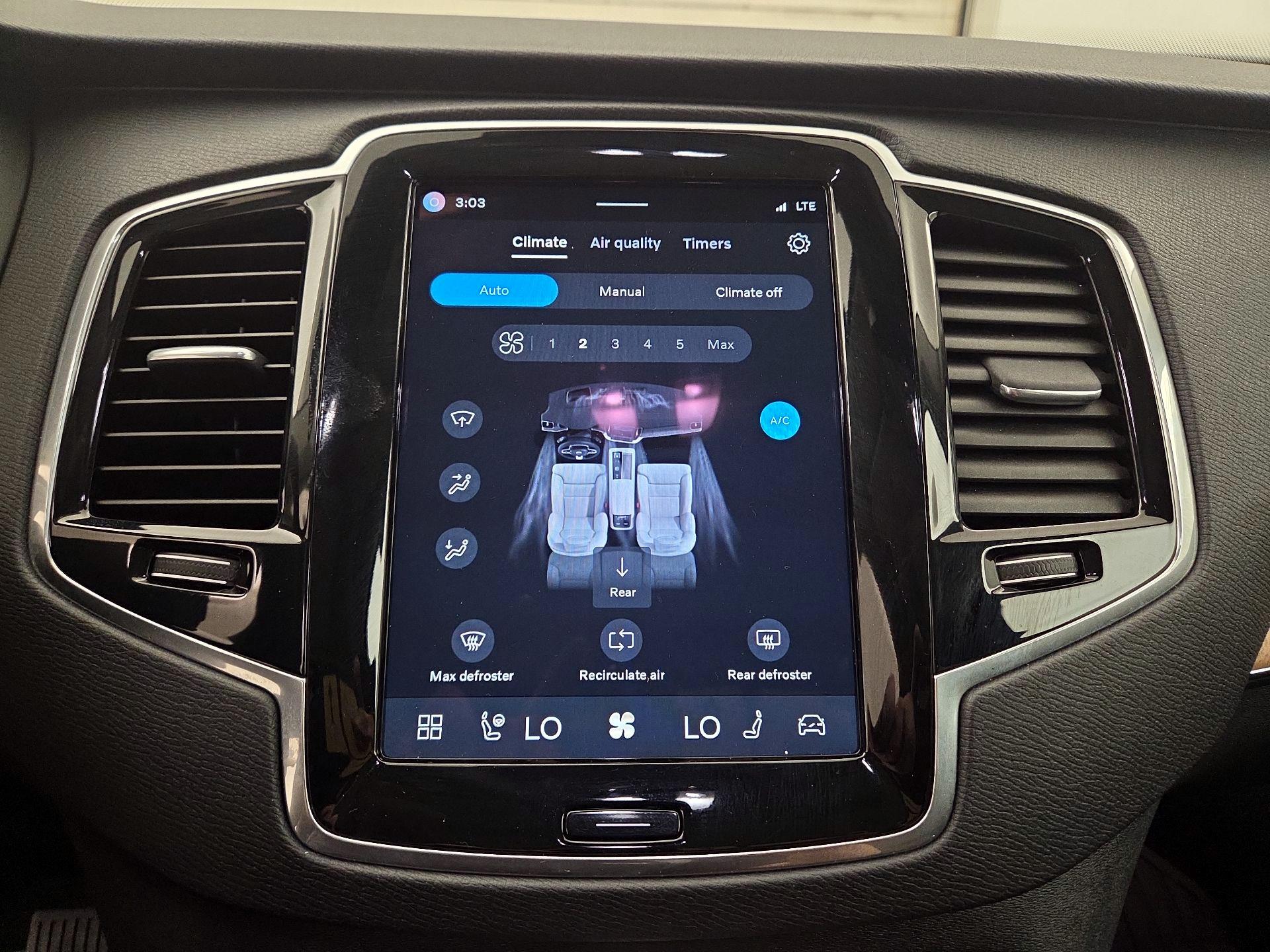 Thumbnail: 2024 Volvo XC90 - 17