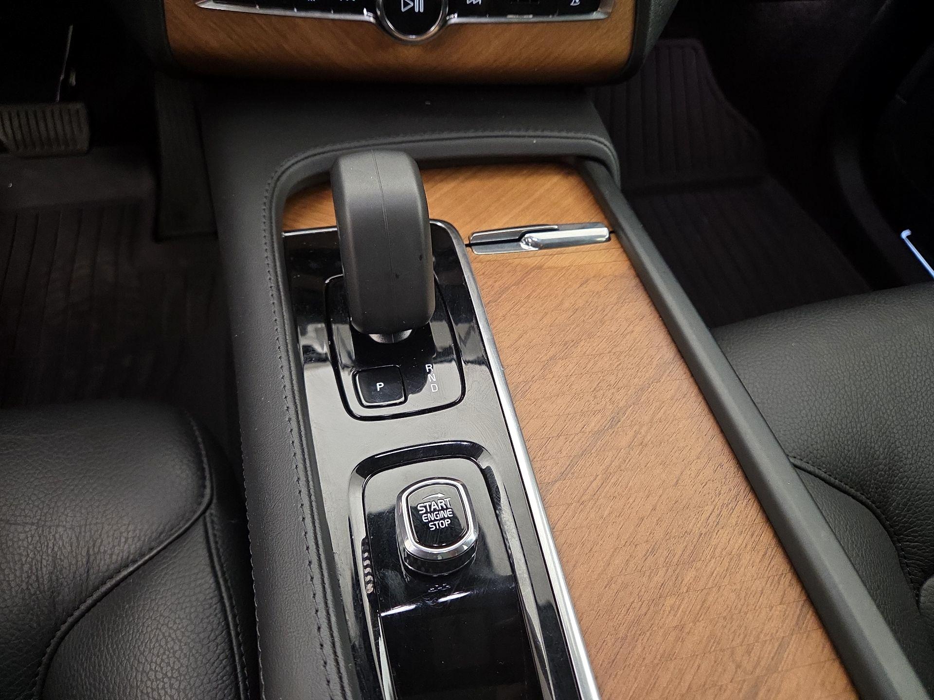 Thumbnail: 2024 Volvo XC90 - 18