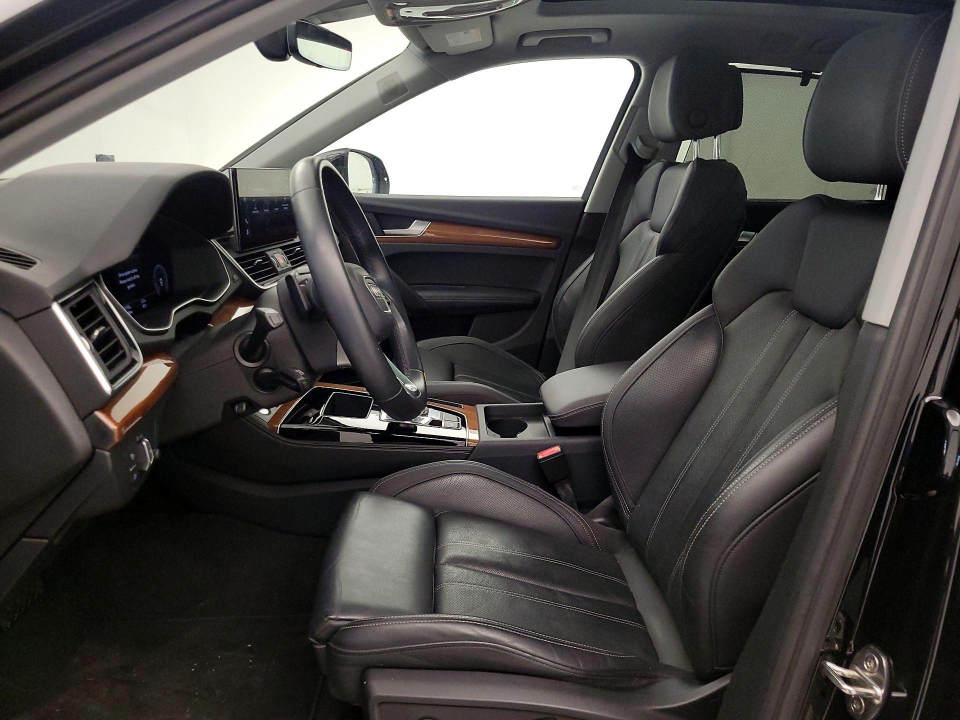 Thumbnail: 2023 Audi Q5 - 11