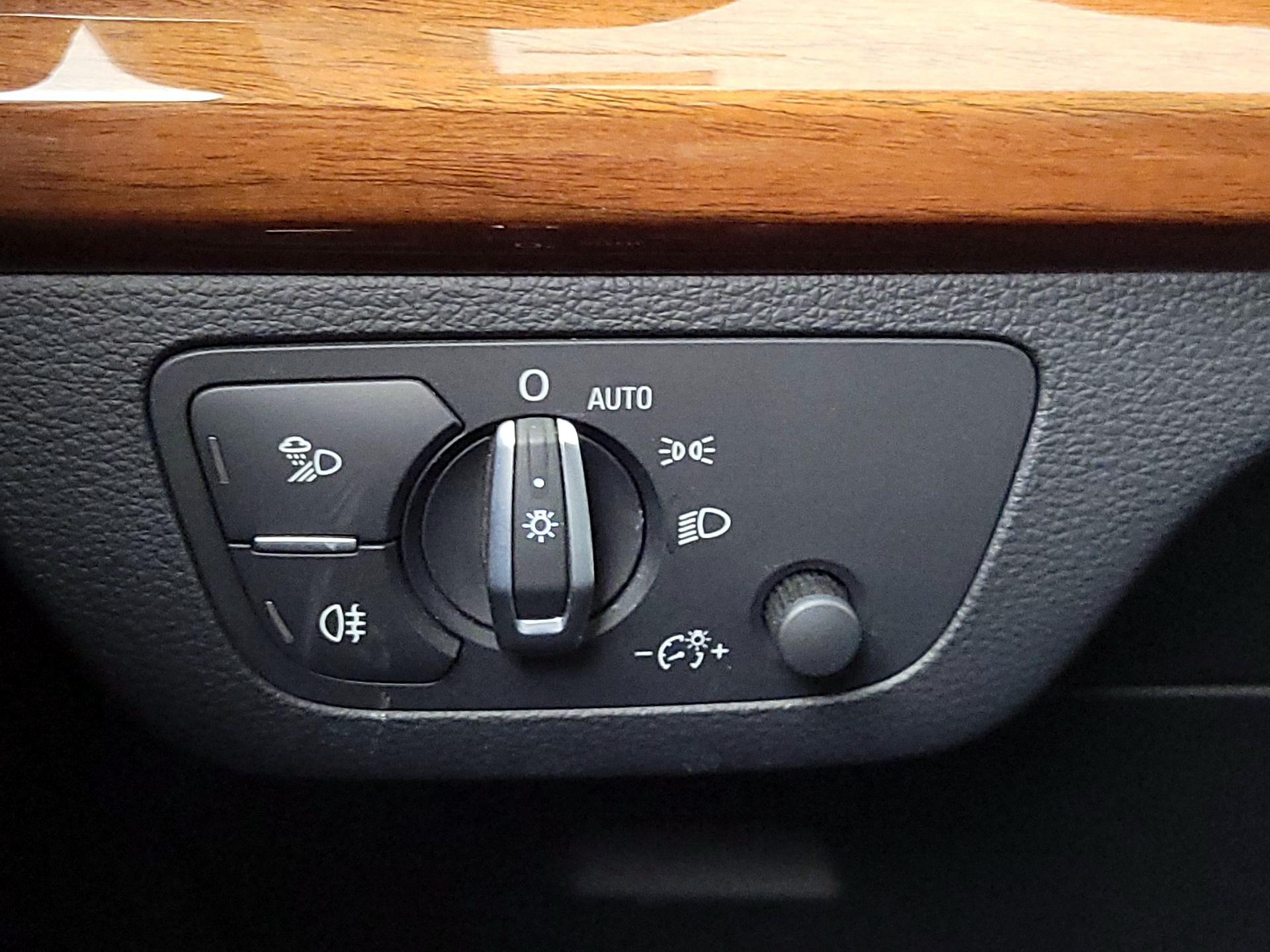 Thumbnail: 2023 Audi Q5 - 13