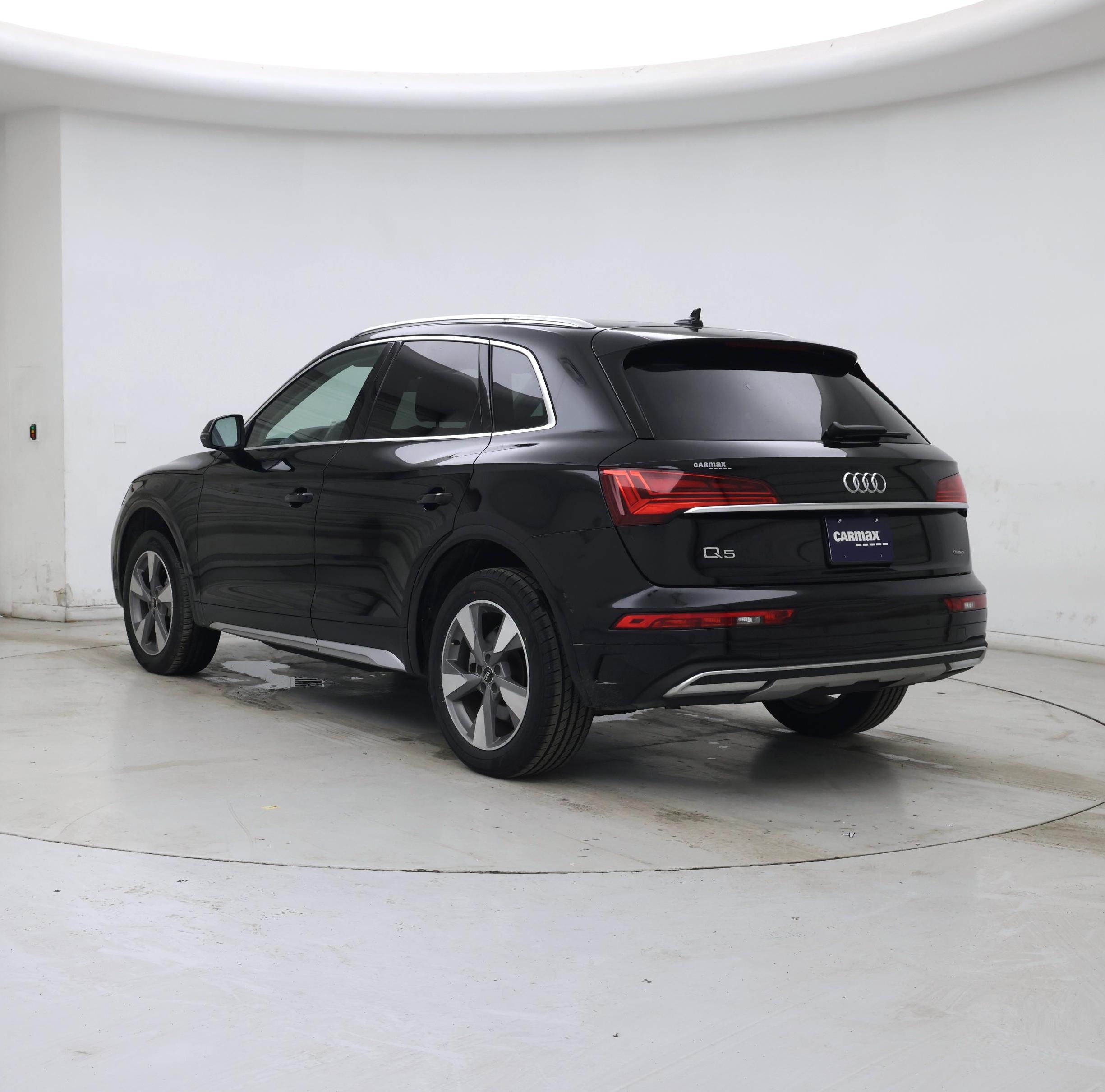 Thumbnail: 2023 Audi Q5 - 2