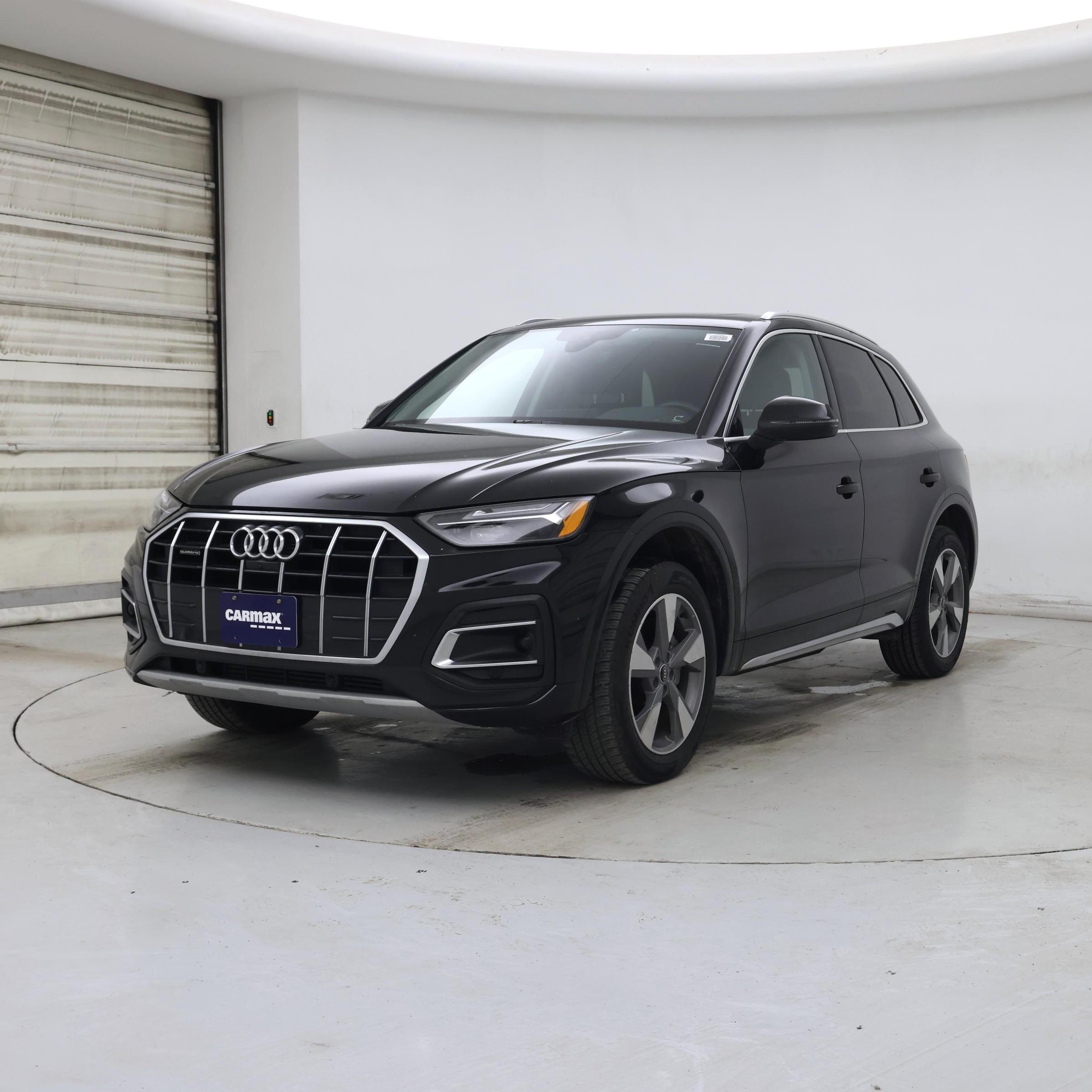 Thumbnail: 2023 Audi Q5 - 4