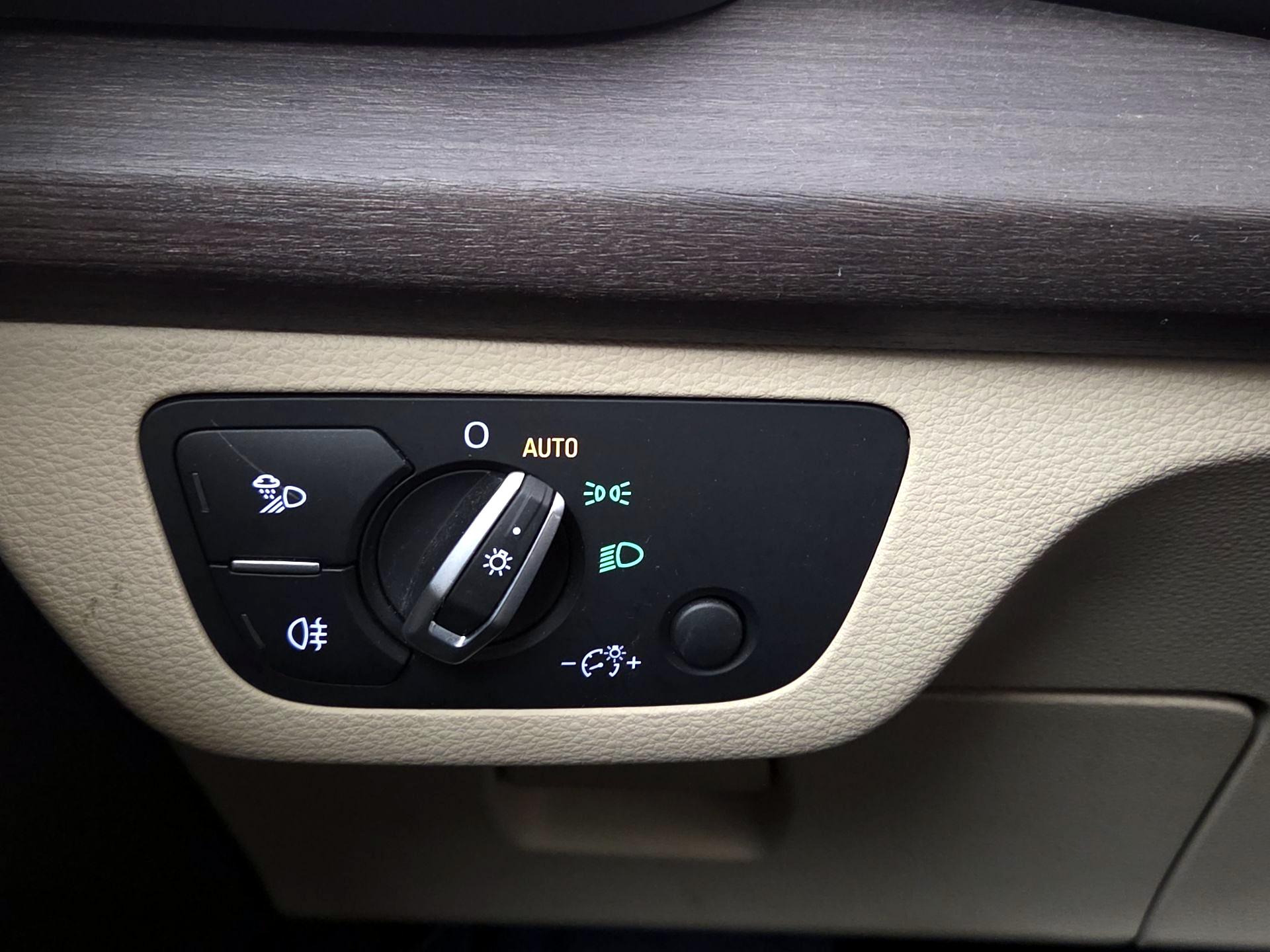 Thumbnail: 2022 Audi Q5 - 13