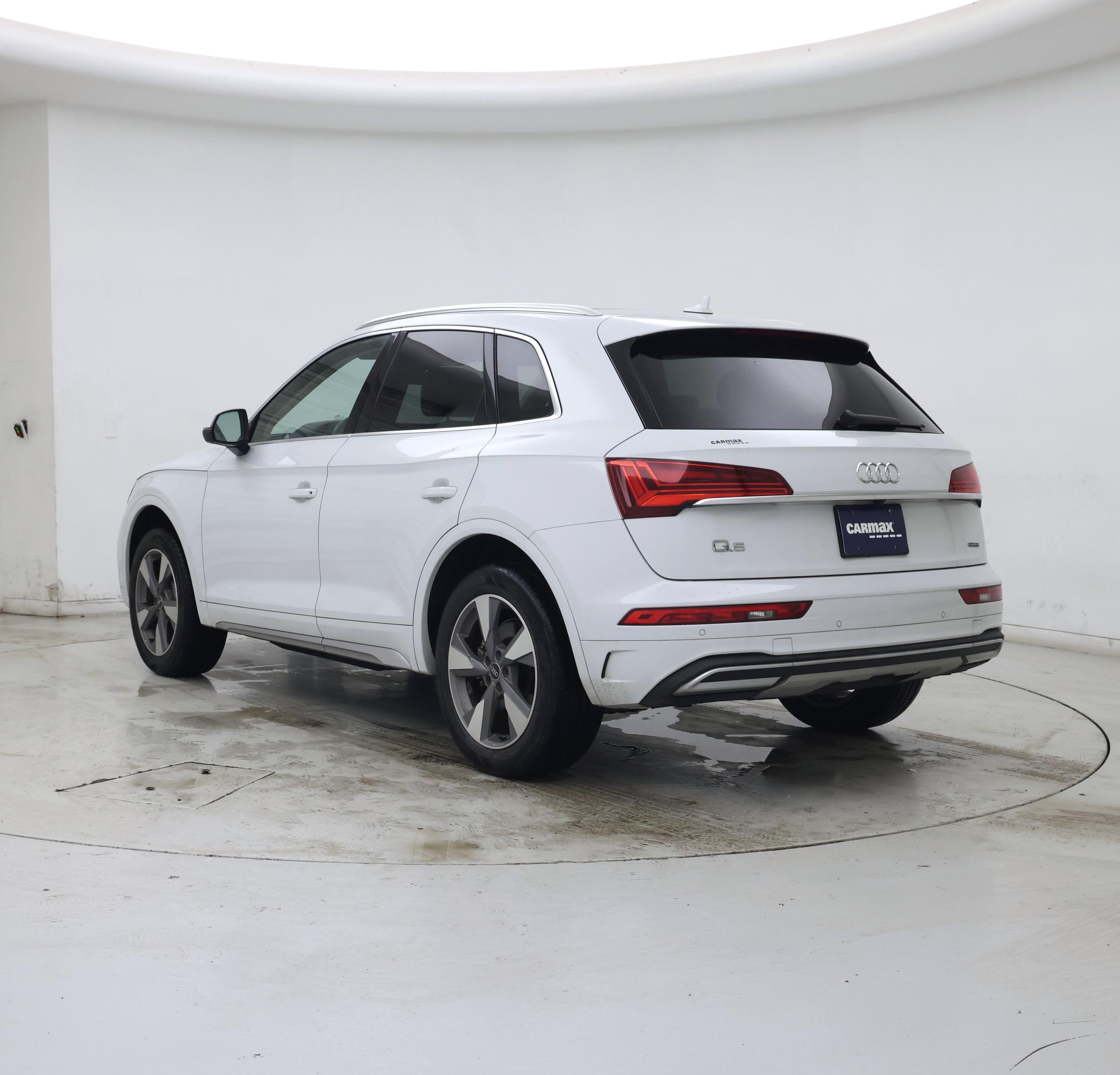 Thumbnail: 2022 Audi Q5 - 2