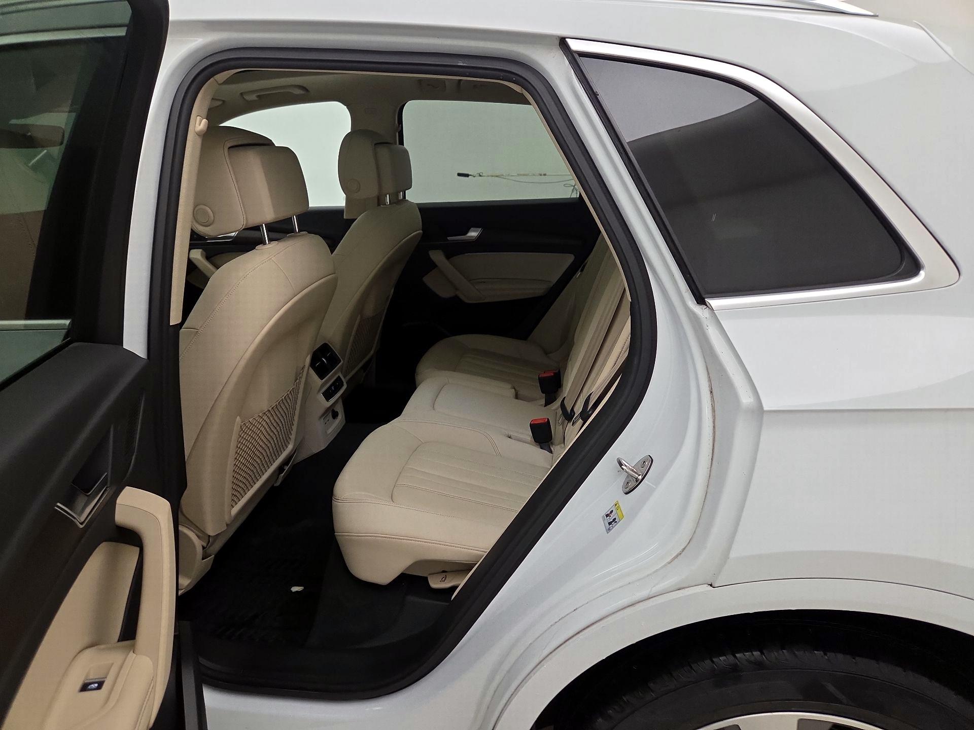 Thumbnail: 2022 Audi Q5 - 20