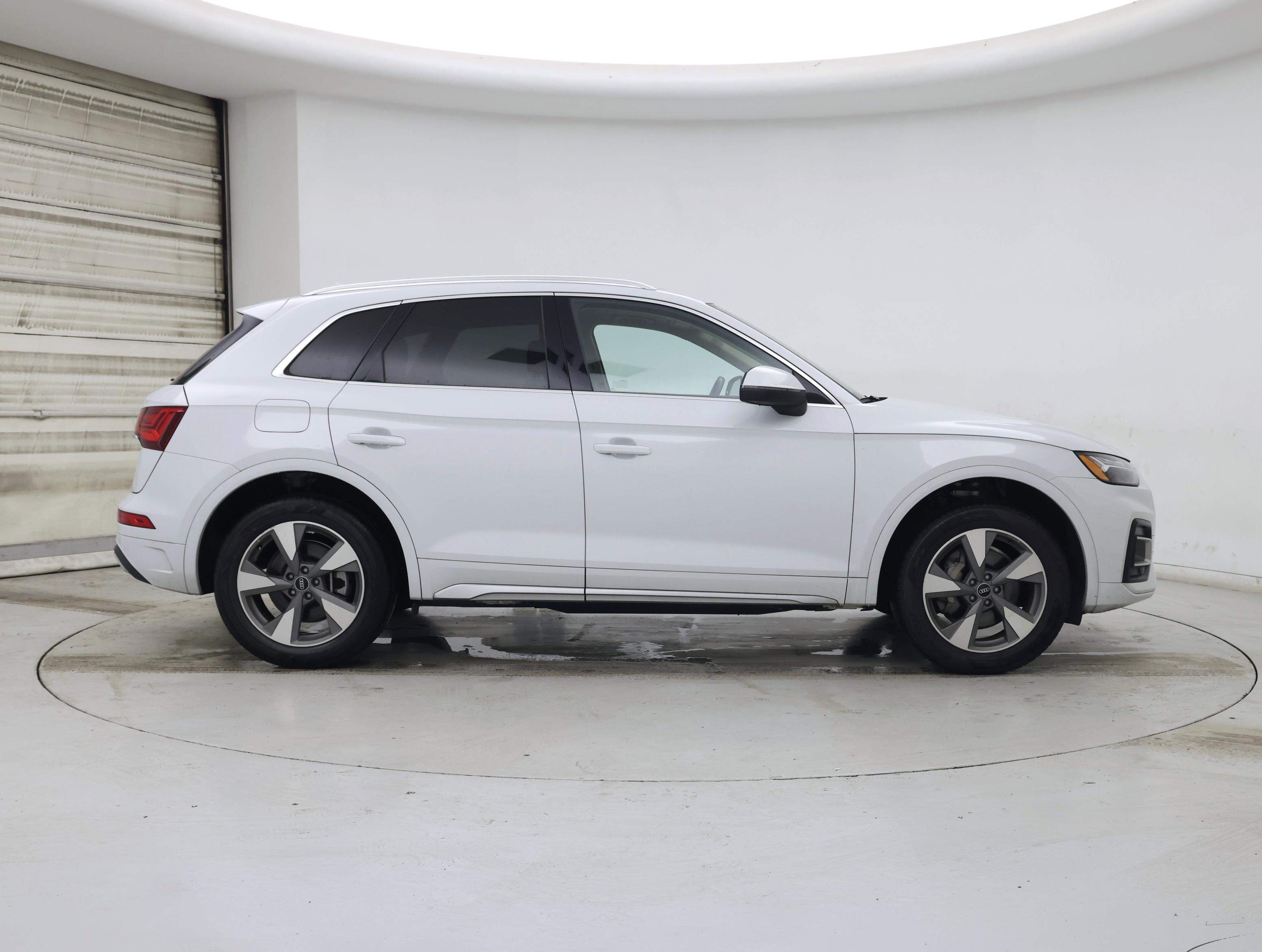 Thumbnail: 2022 Audi Q5 - 7