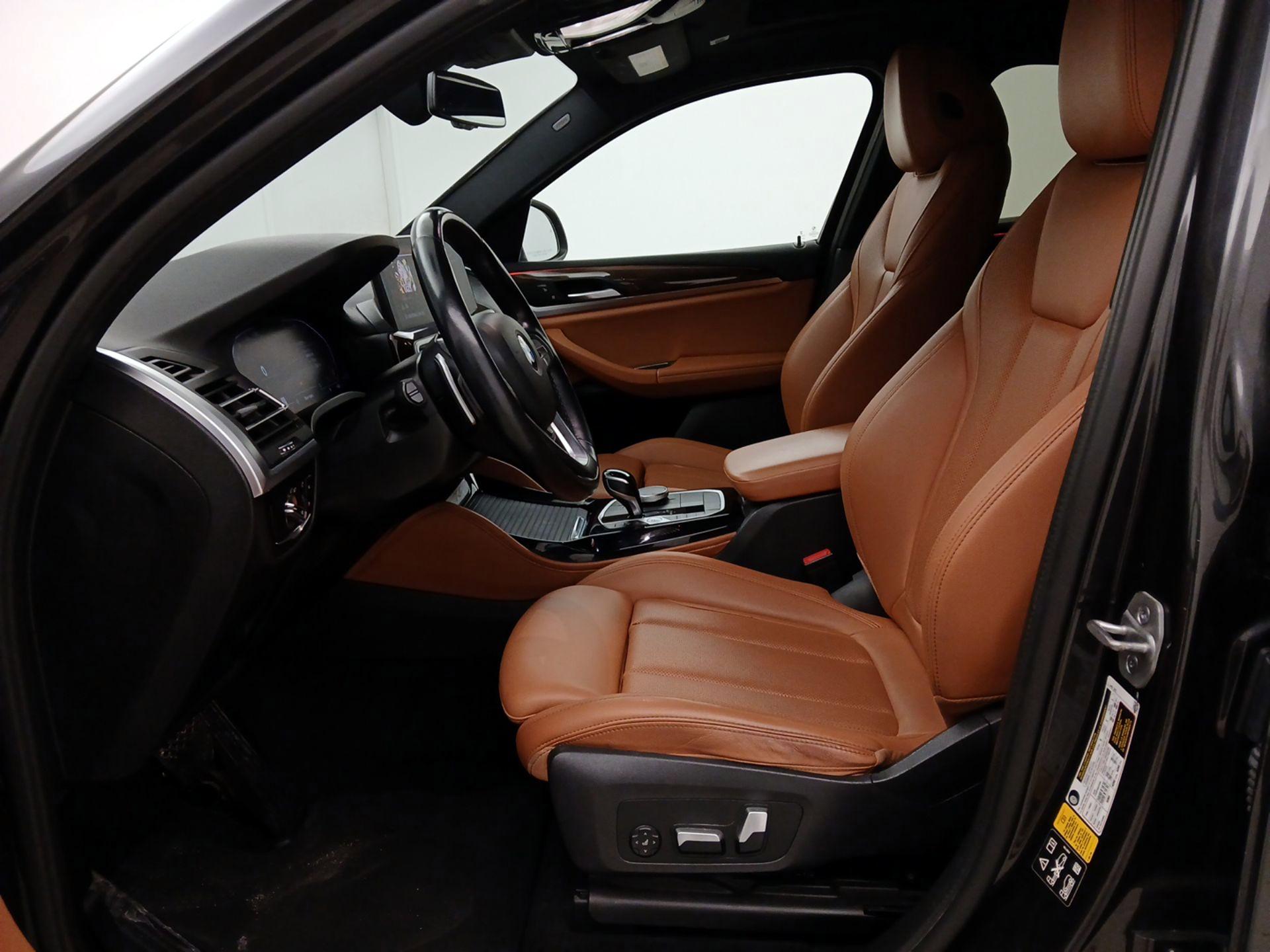 Thumbnail: 2022 BMW X4 - 11