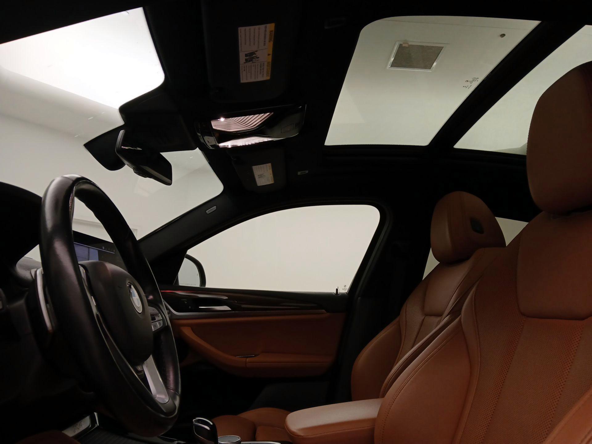 Thumbnail: 2022 BMW X4 - 19