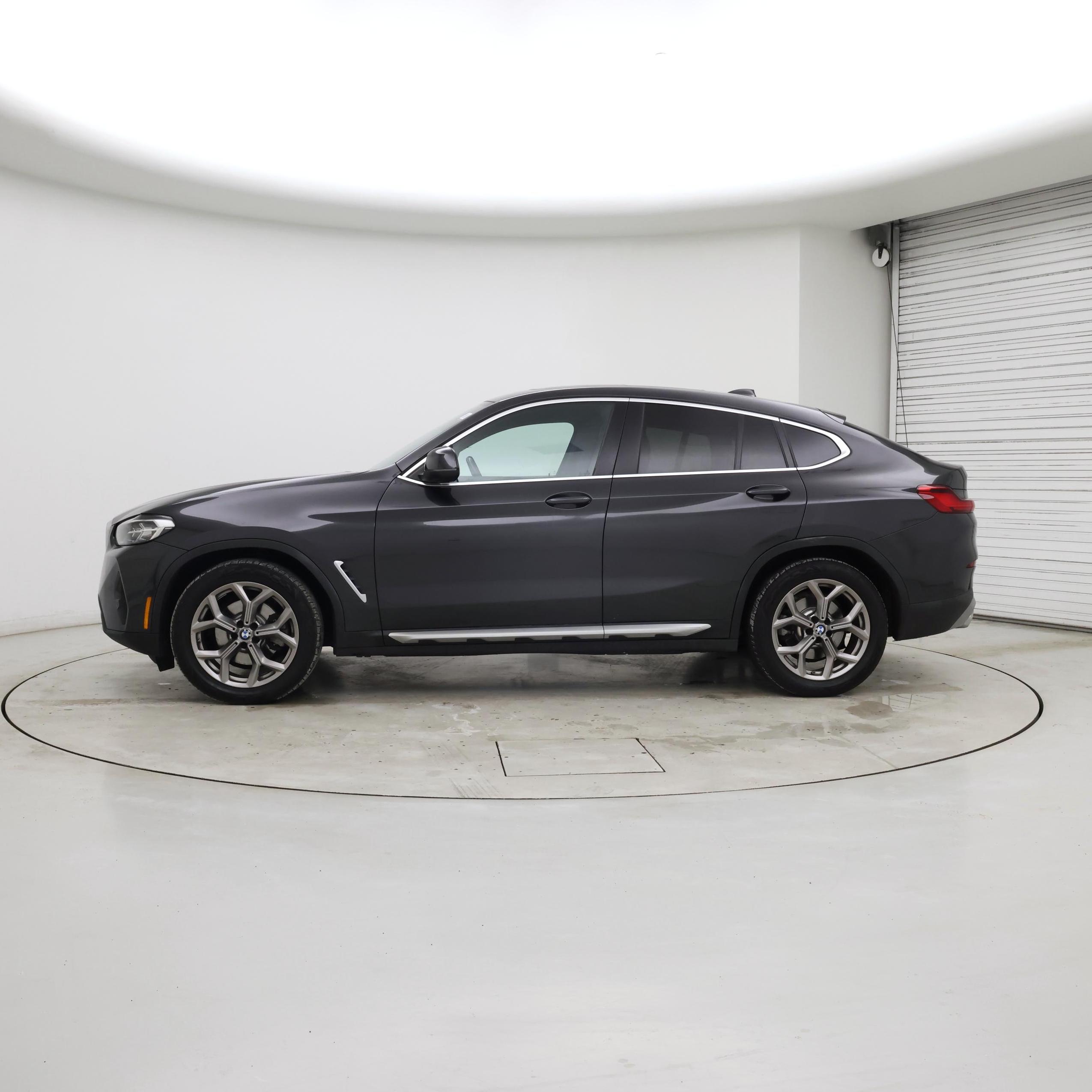 Thumbnail: 2022 BMW X4 - 3