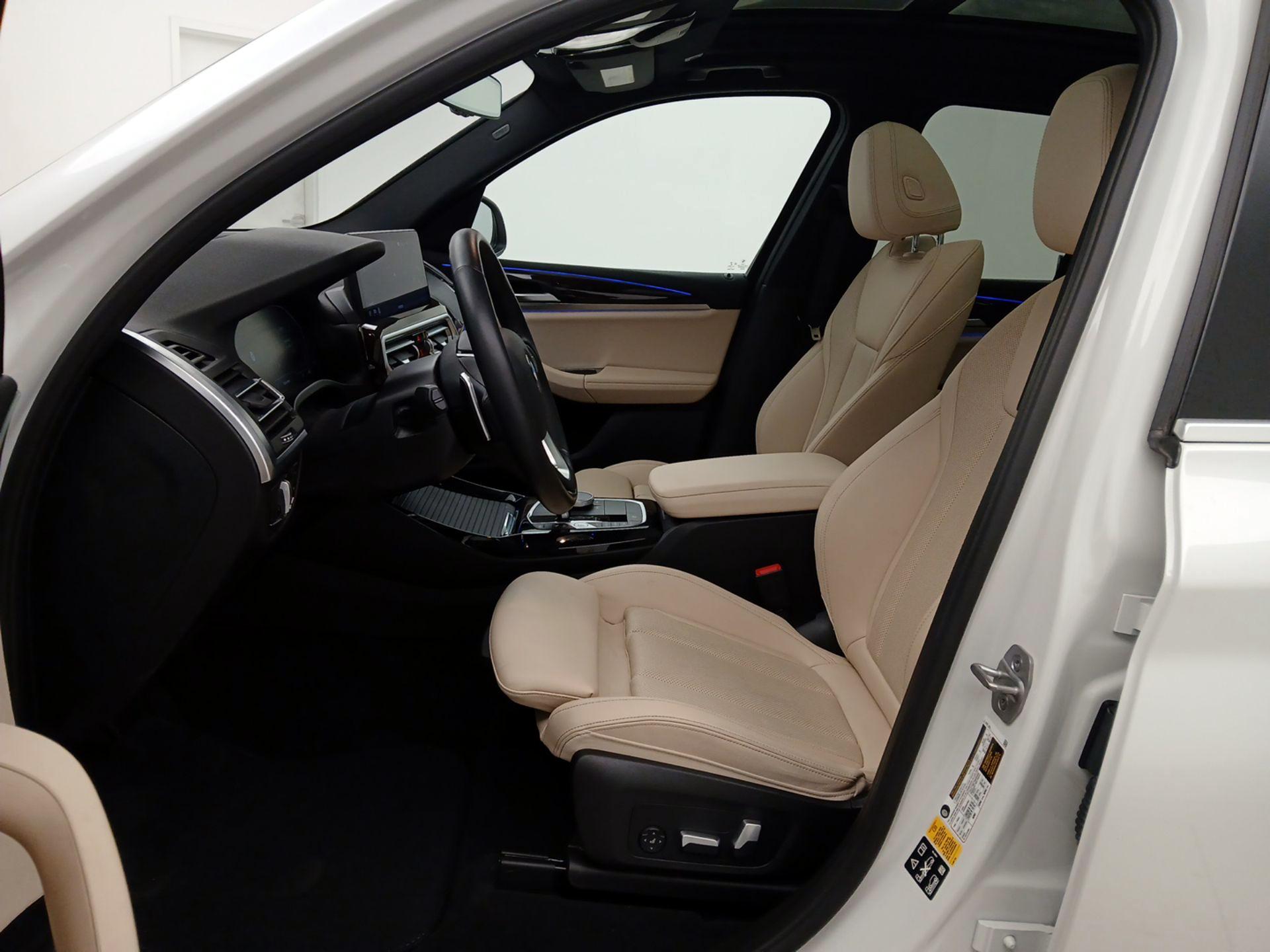 Thumbnail: 2023 BMW X3 - 11