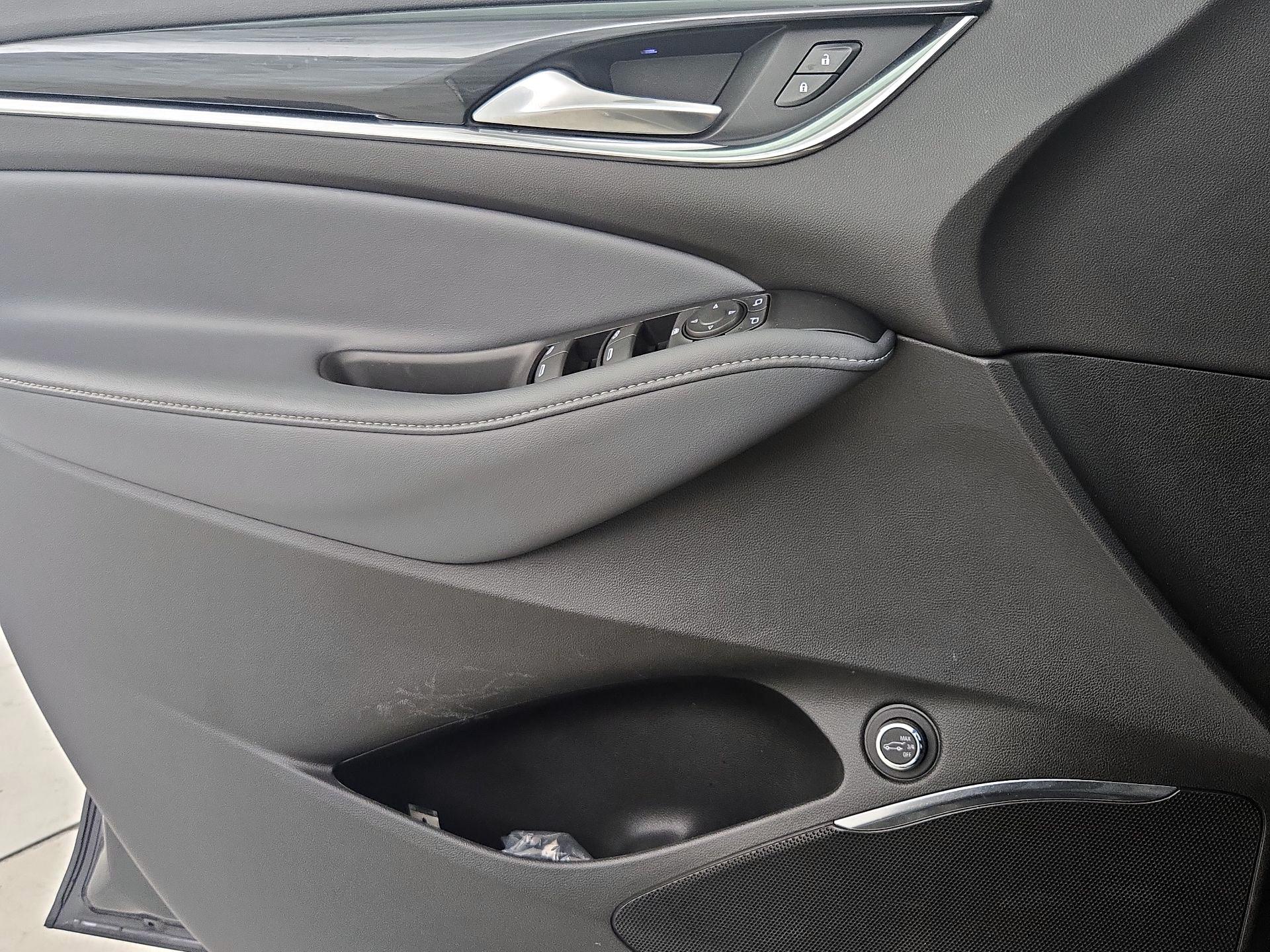 Thumbnail: 2021 Buick Enclave - 12