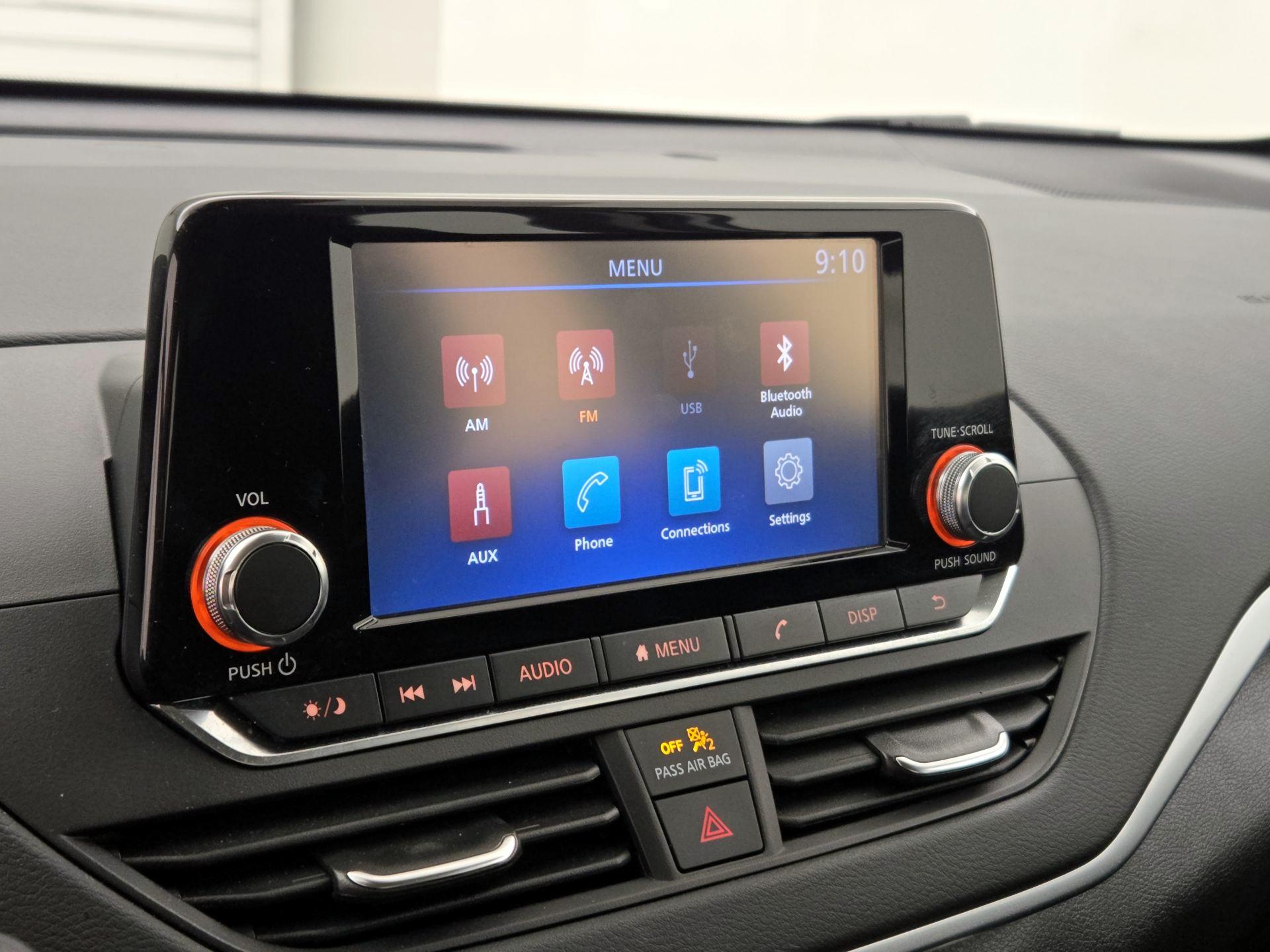 Thumbnail: 2022 Nissan Altima - 15