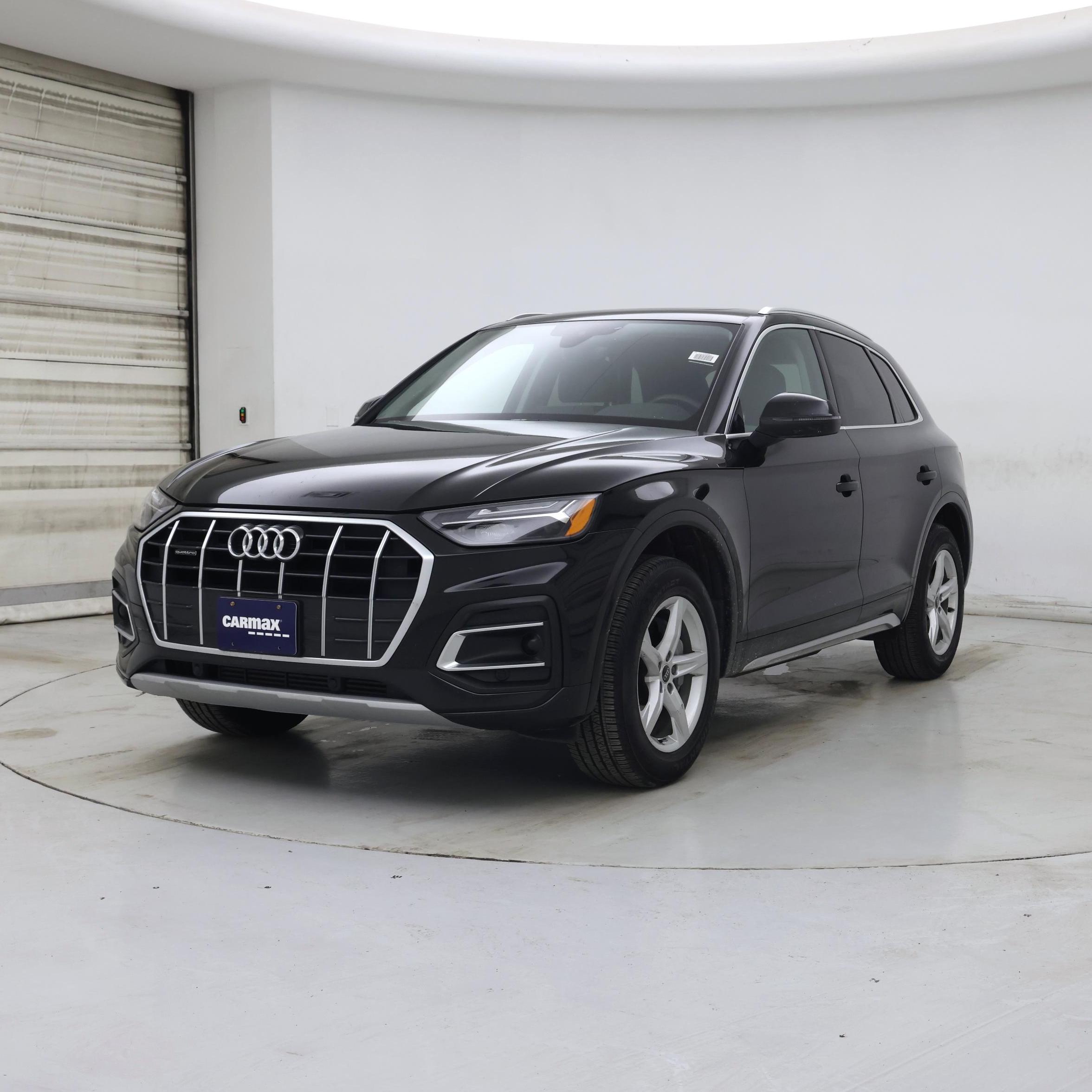 Thumbnail: 2023 Audi Q5 - 4