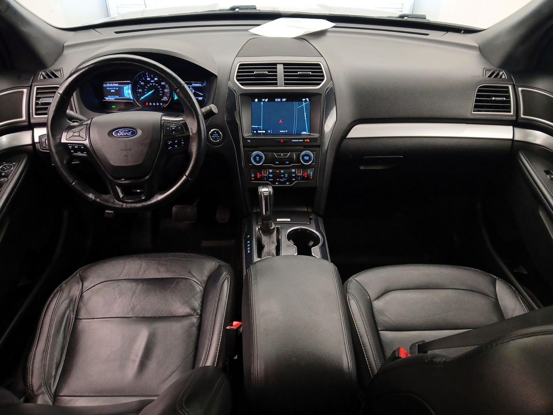 Thumbnail: 2017 Ford Explorer - 9