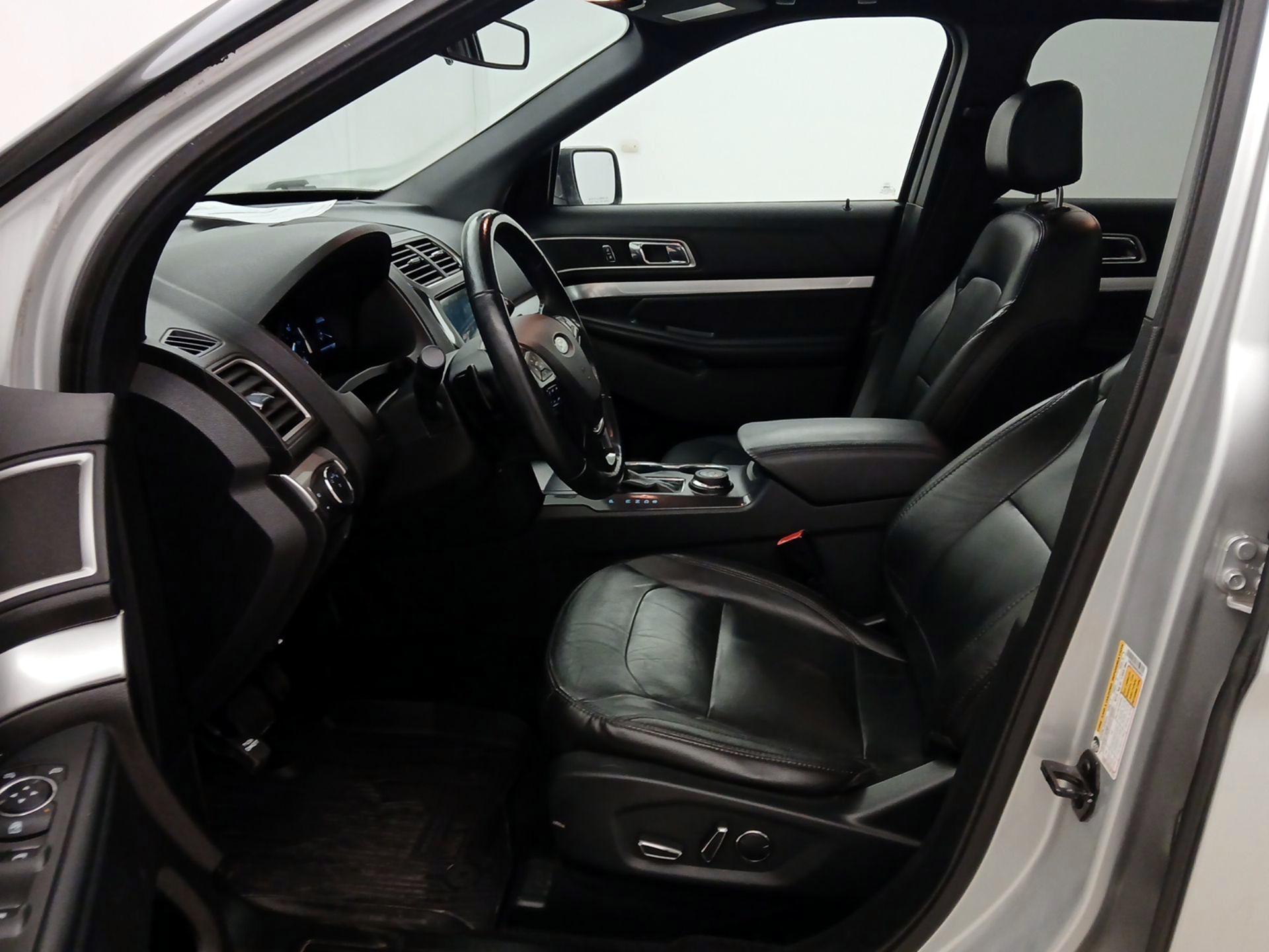 Thumbnail: 2017 Ford Explorer - 11