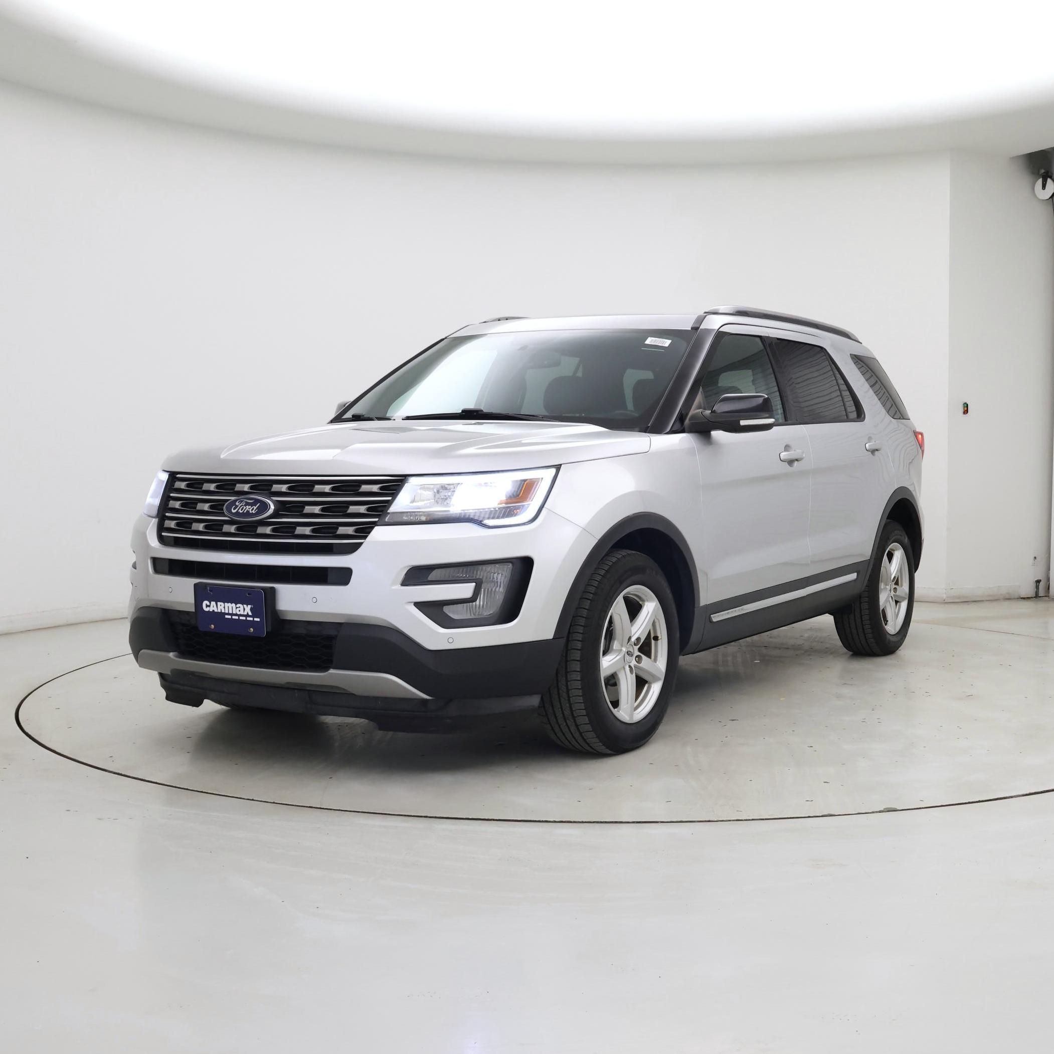 Thumbnail: 2017 Ford Explorer - 4