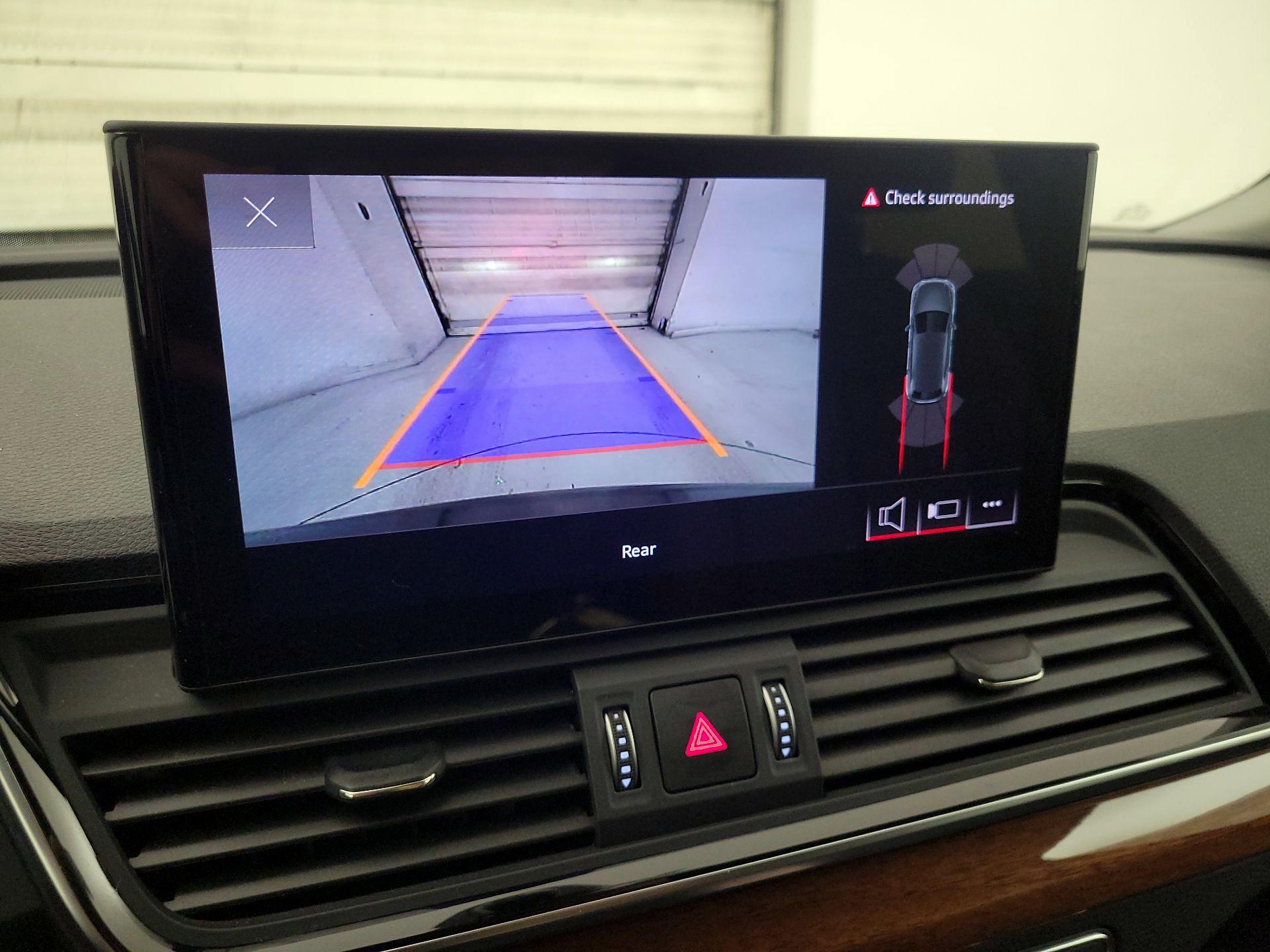 Thumbnail: 2023 Audi Q5 - 14