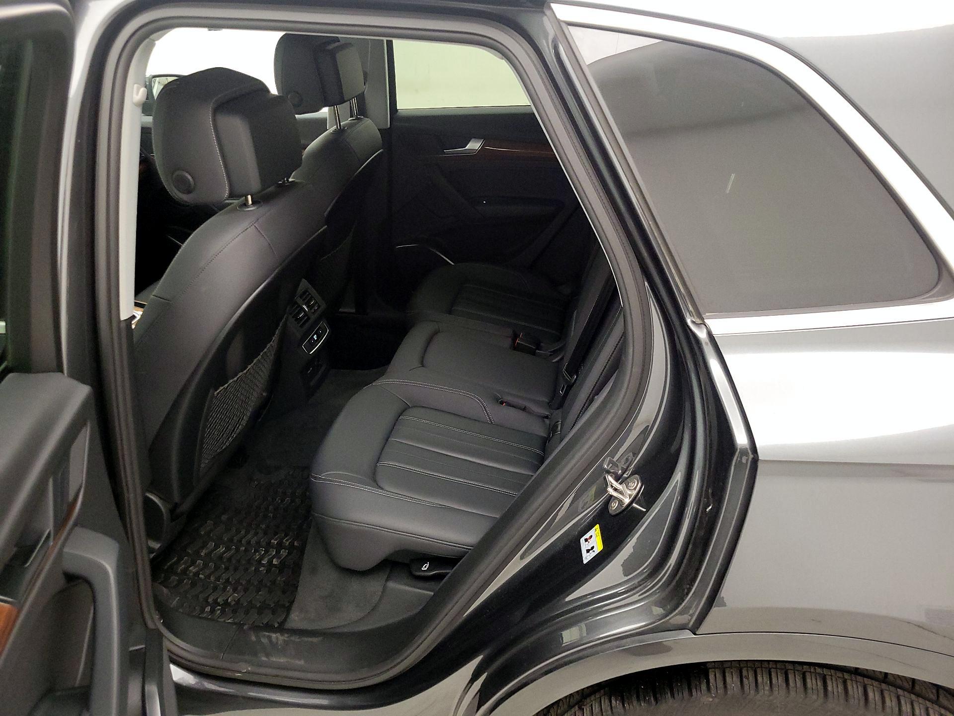 Thumbnail: 2023 Audi Q5 - 19