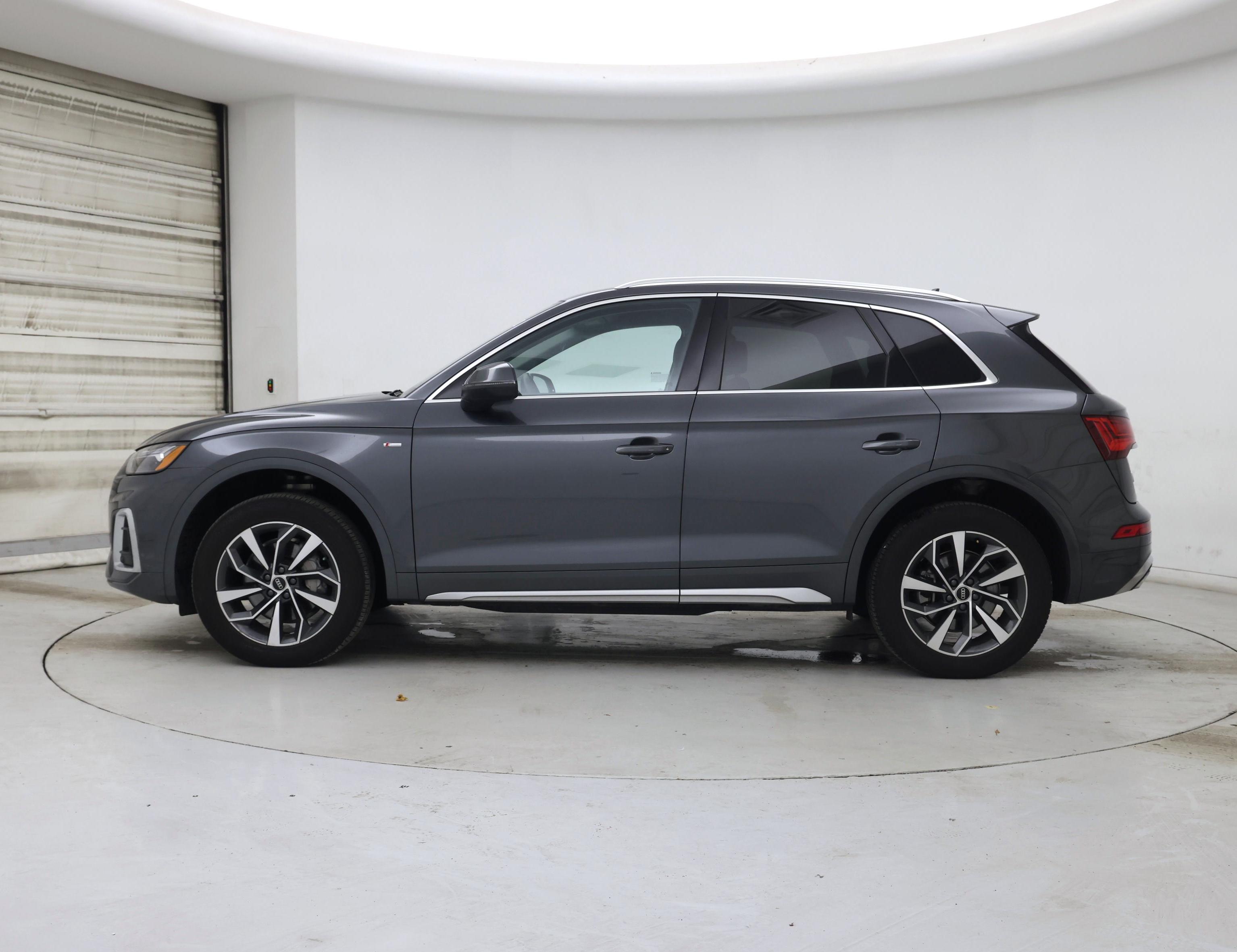 Thumbnail: 2023 Audi Q5 - 3