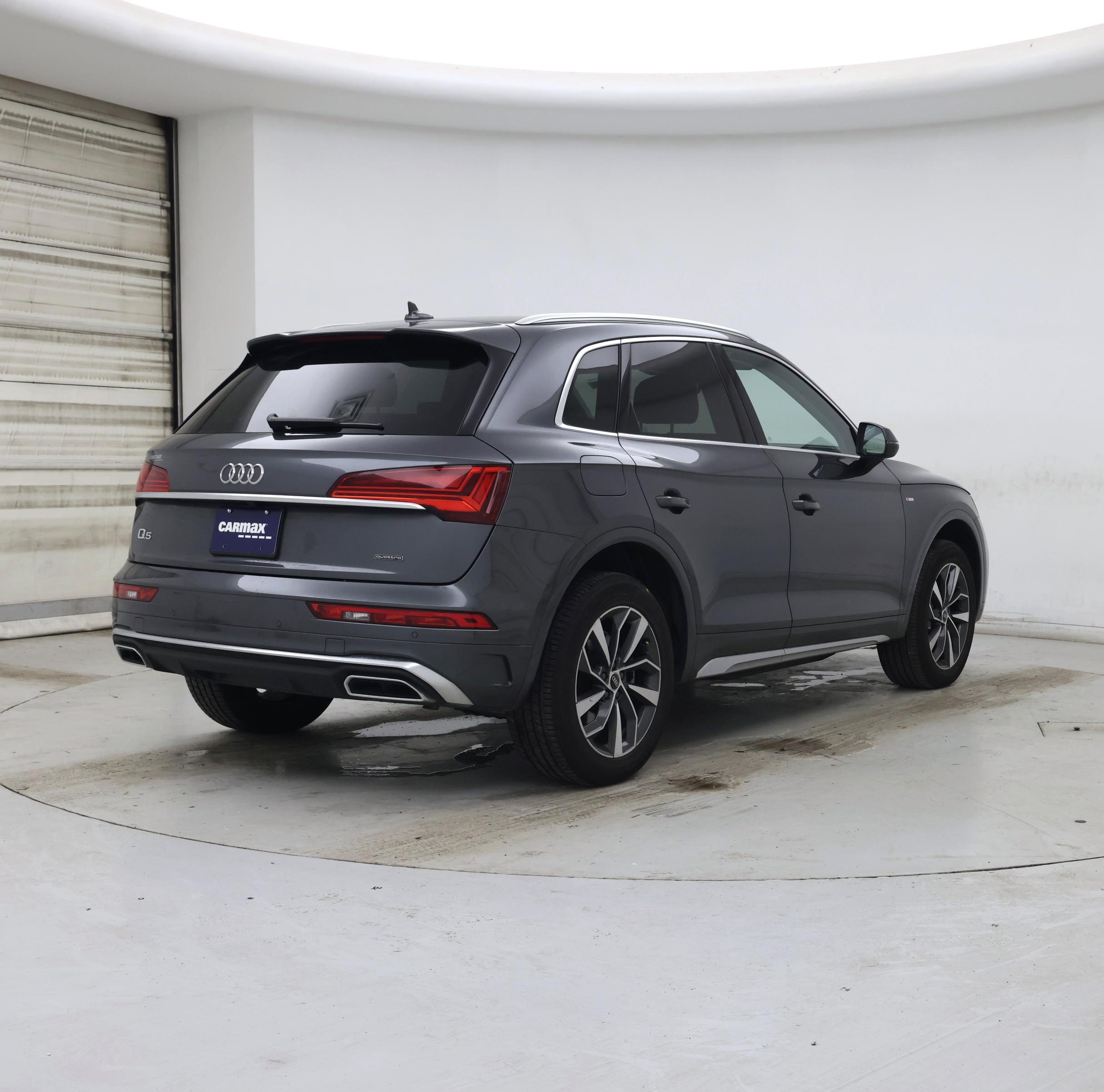Thumbnail: 2023 Audi Q5 - 8