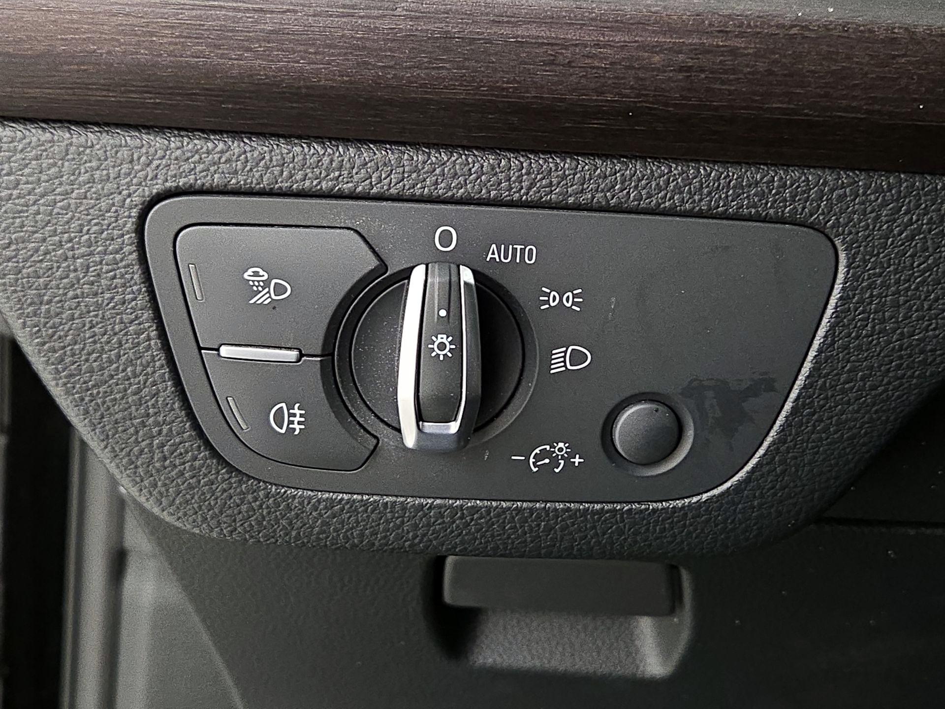 Thumbnail: 2023 Audi Q5 - 13