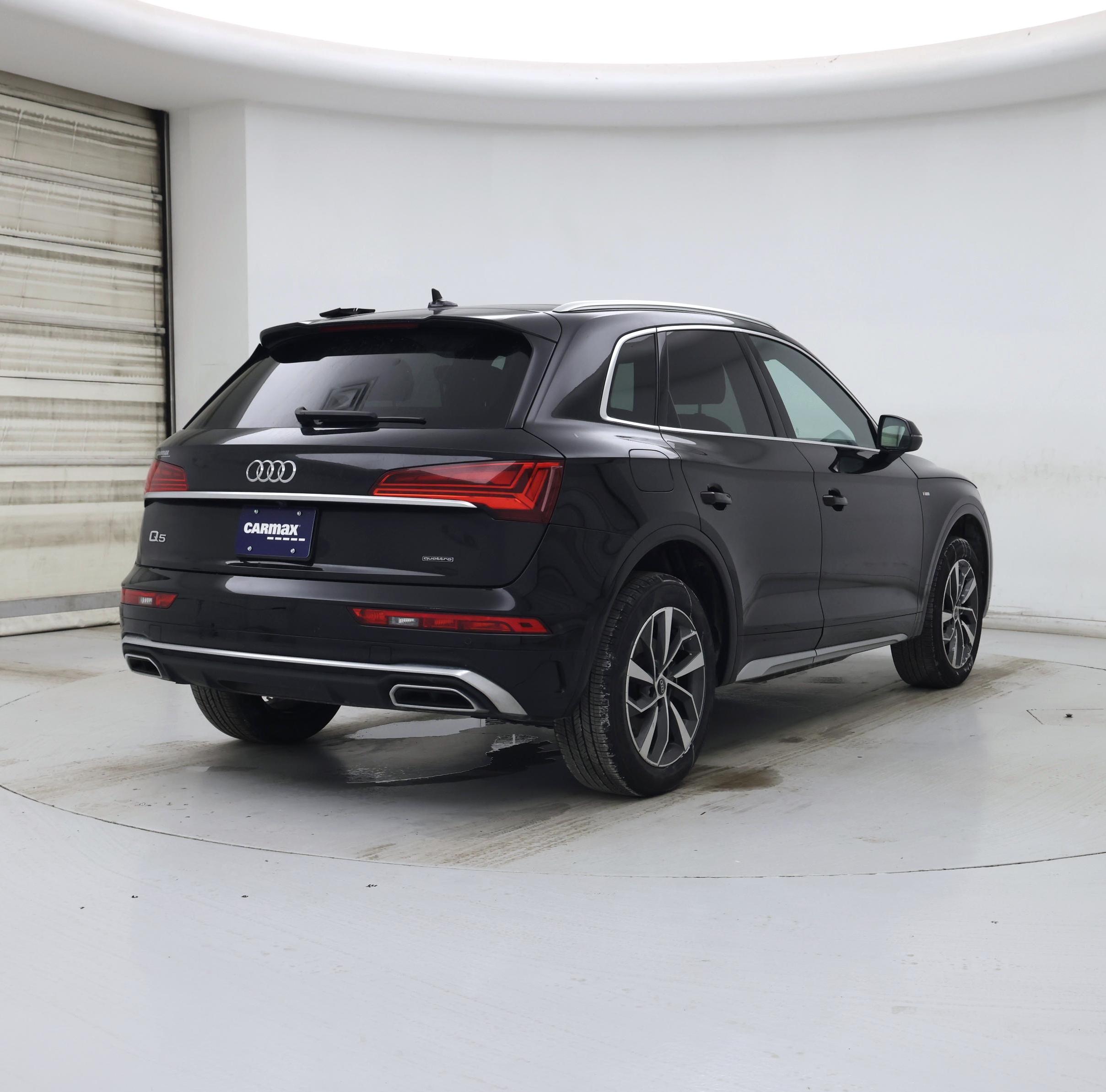 Thumbnail: 2023 Audi Q5 - 8