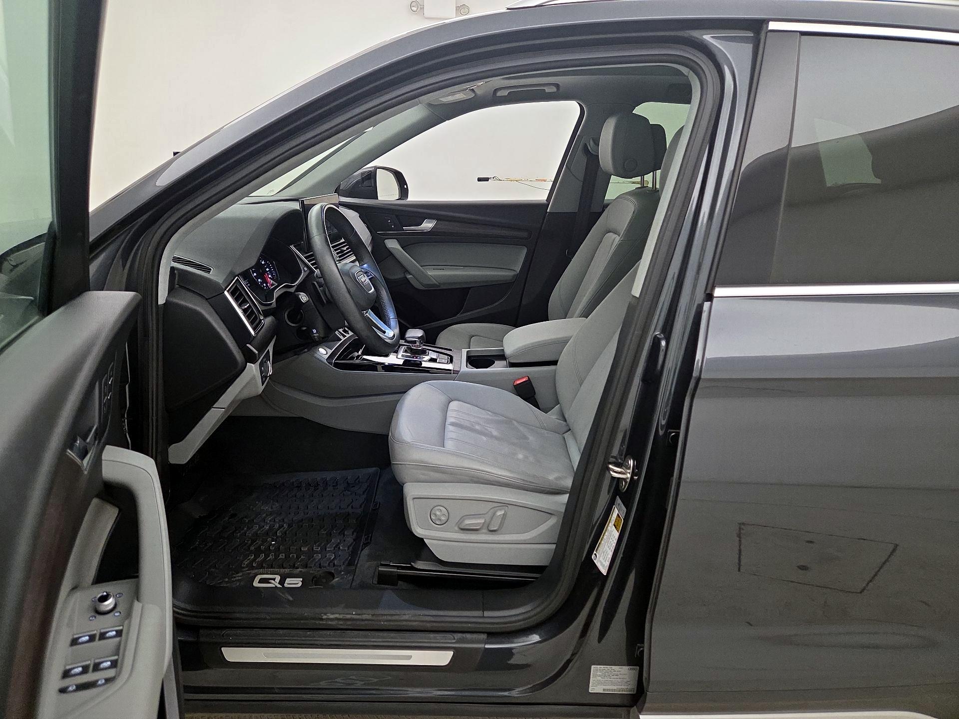 Thumbnail: 2023 Audi Q5 - 11