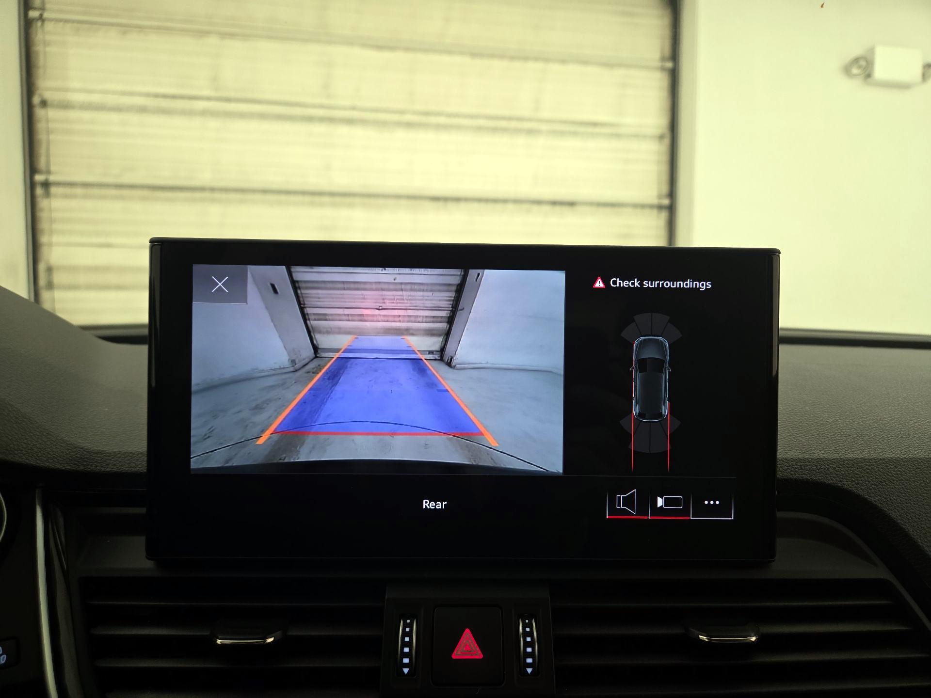 Thumbnail: 2023 Audi Q5 - 14